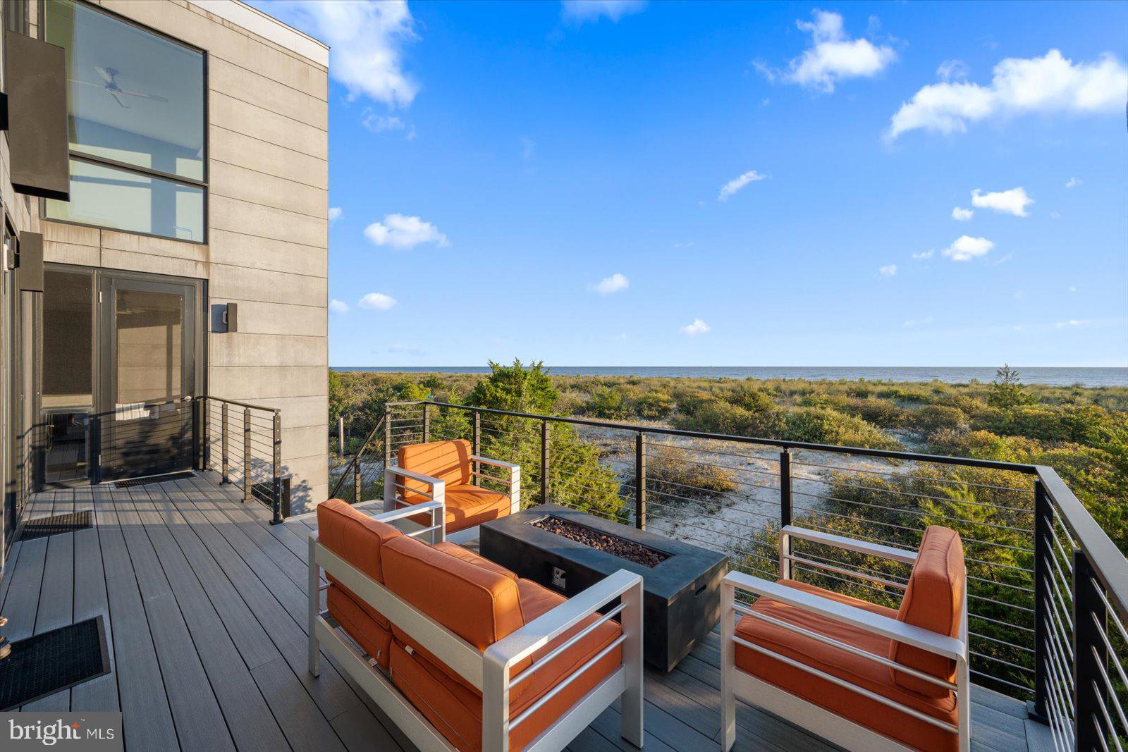 BACK BAY COVE - Residential