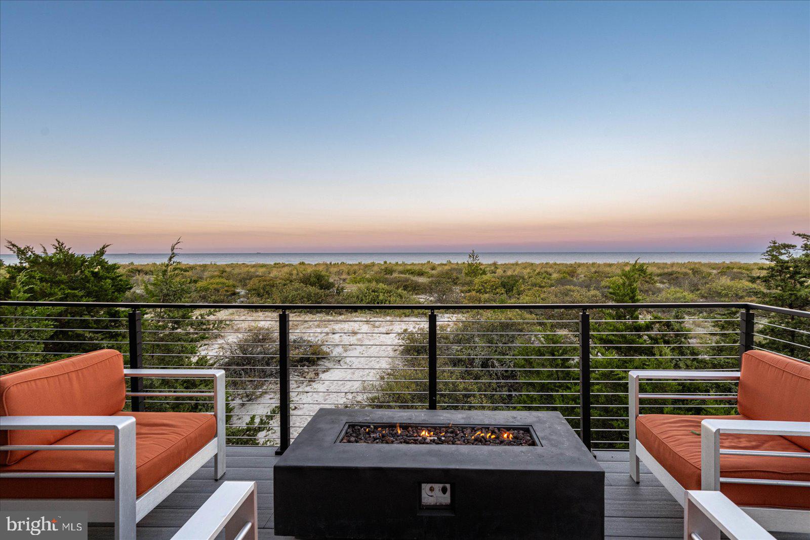 BACK BAY COVE - Residential