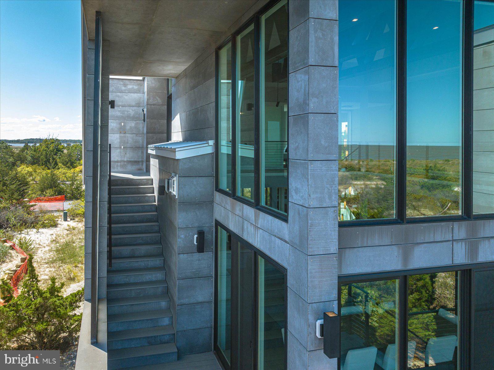 BACK BAY COVE - Residential