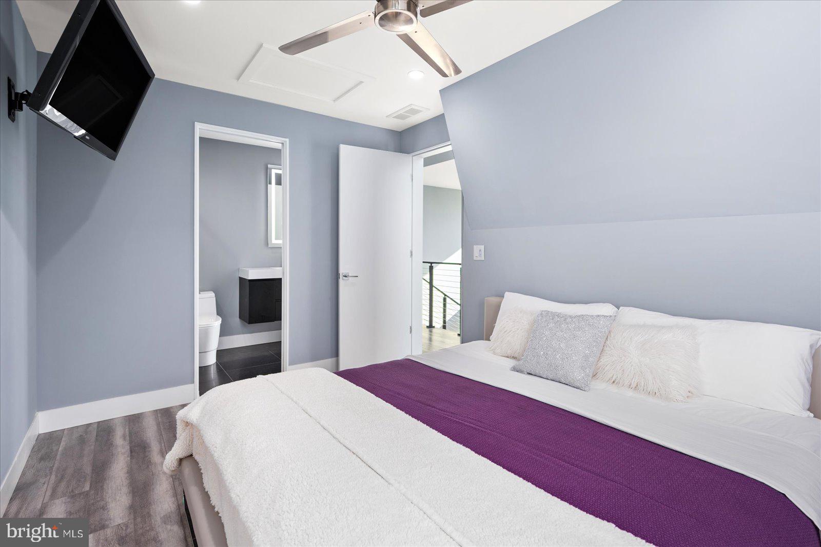 BACK BAY COVE - Residential