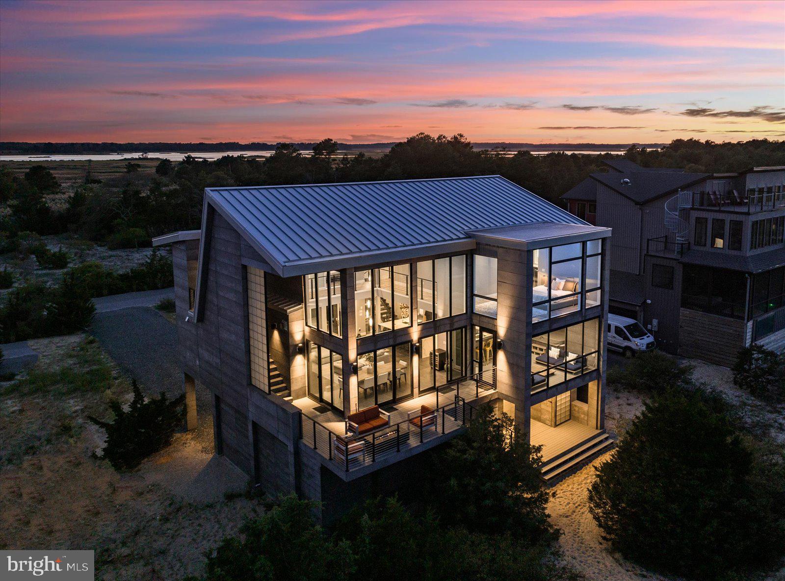 BACK BAY COVE - Residential