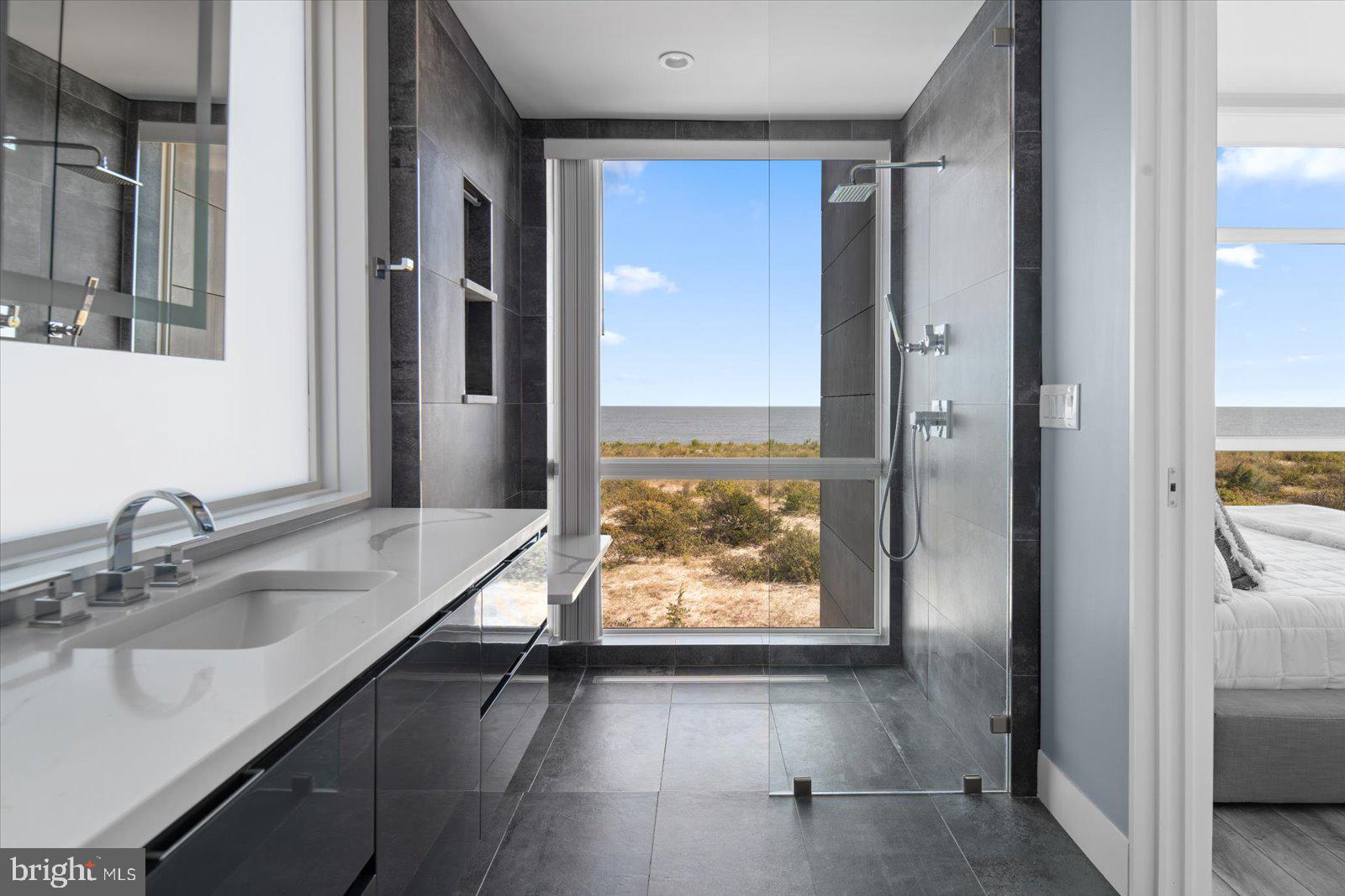 BACK BAY COVE - Residential