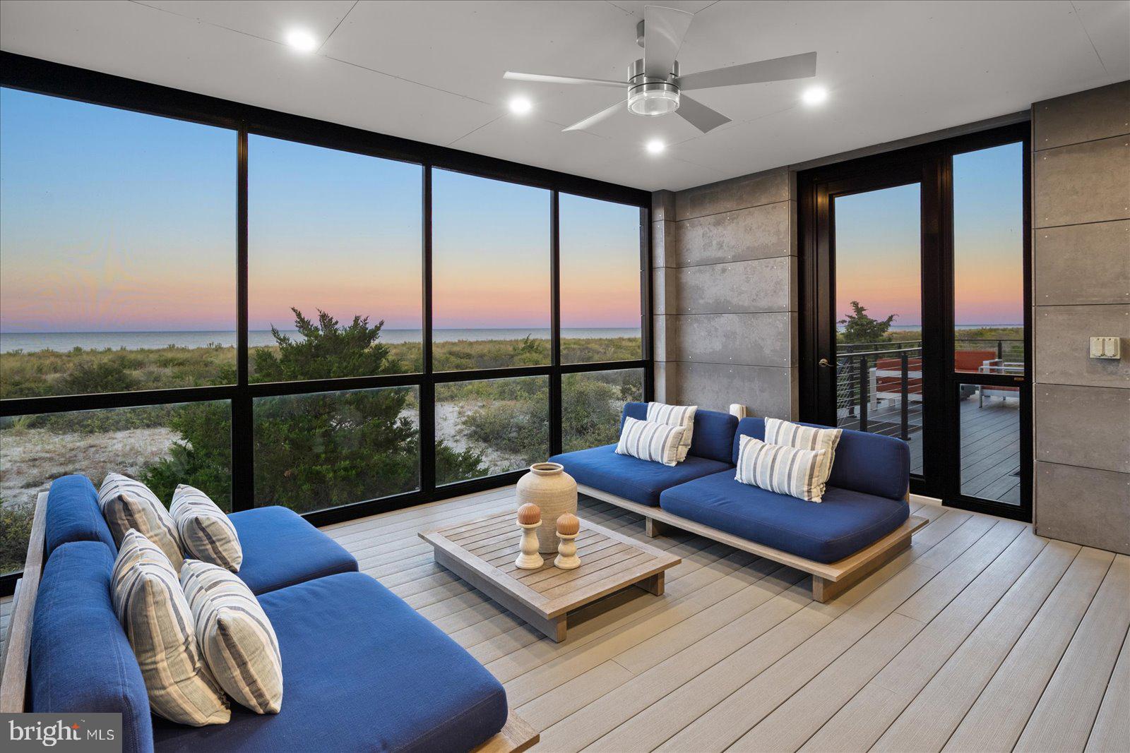 BACK BAY COVE - Residential