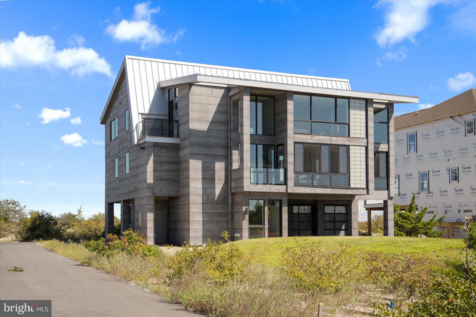 BACK BAY COVE - Residential