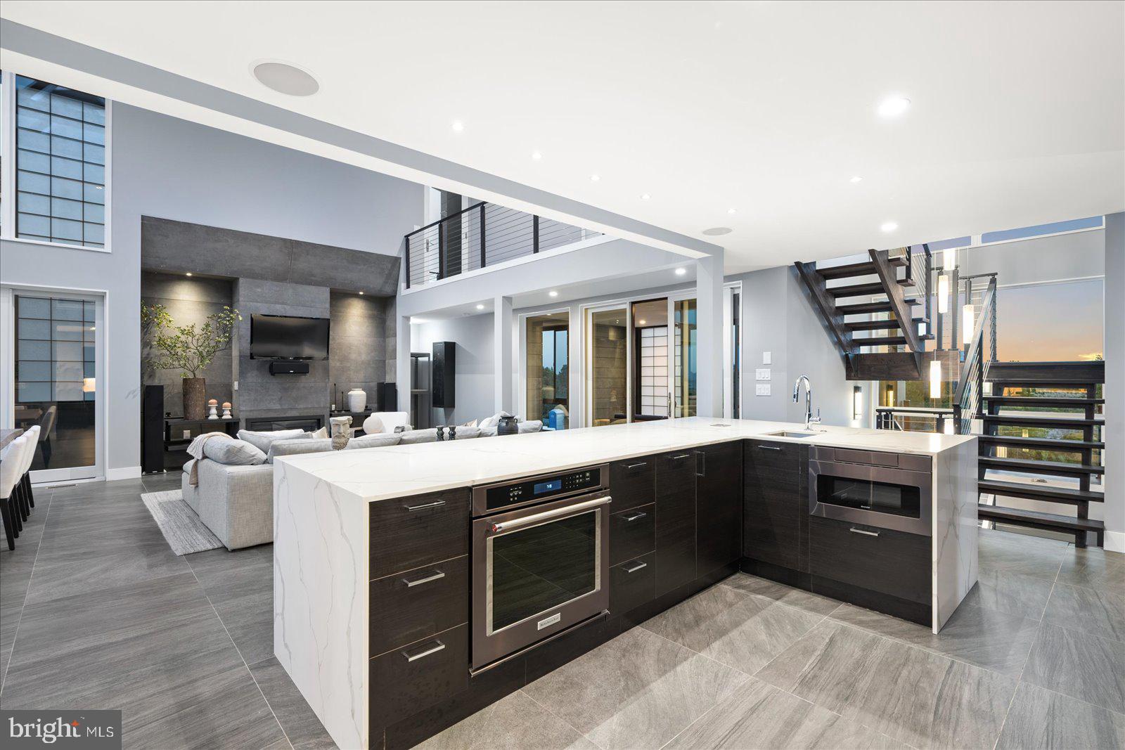 BACK BAY COVE - Residential