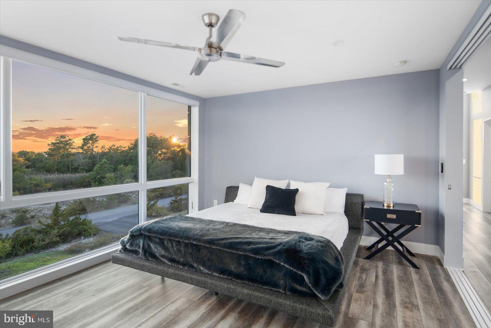 BACK BAY COVE - Residential