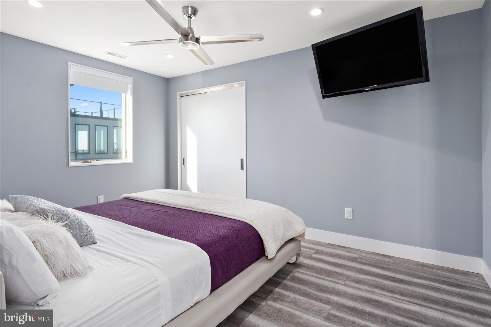 BACK BAY COVE - Residential