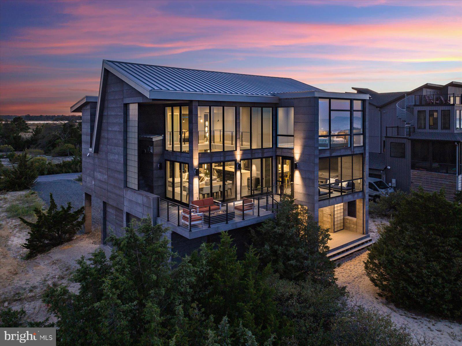 BACK BAY COVE - Residential