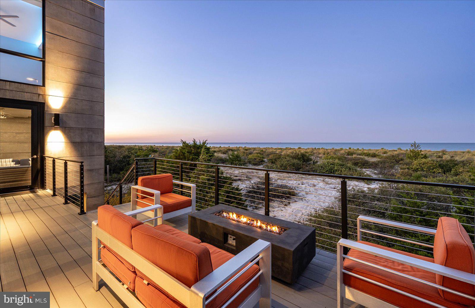 BACK BAY COVE - Residential