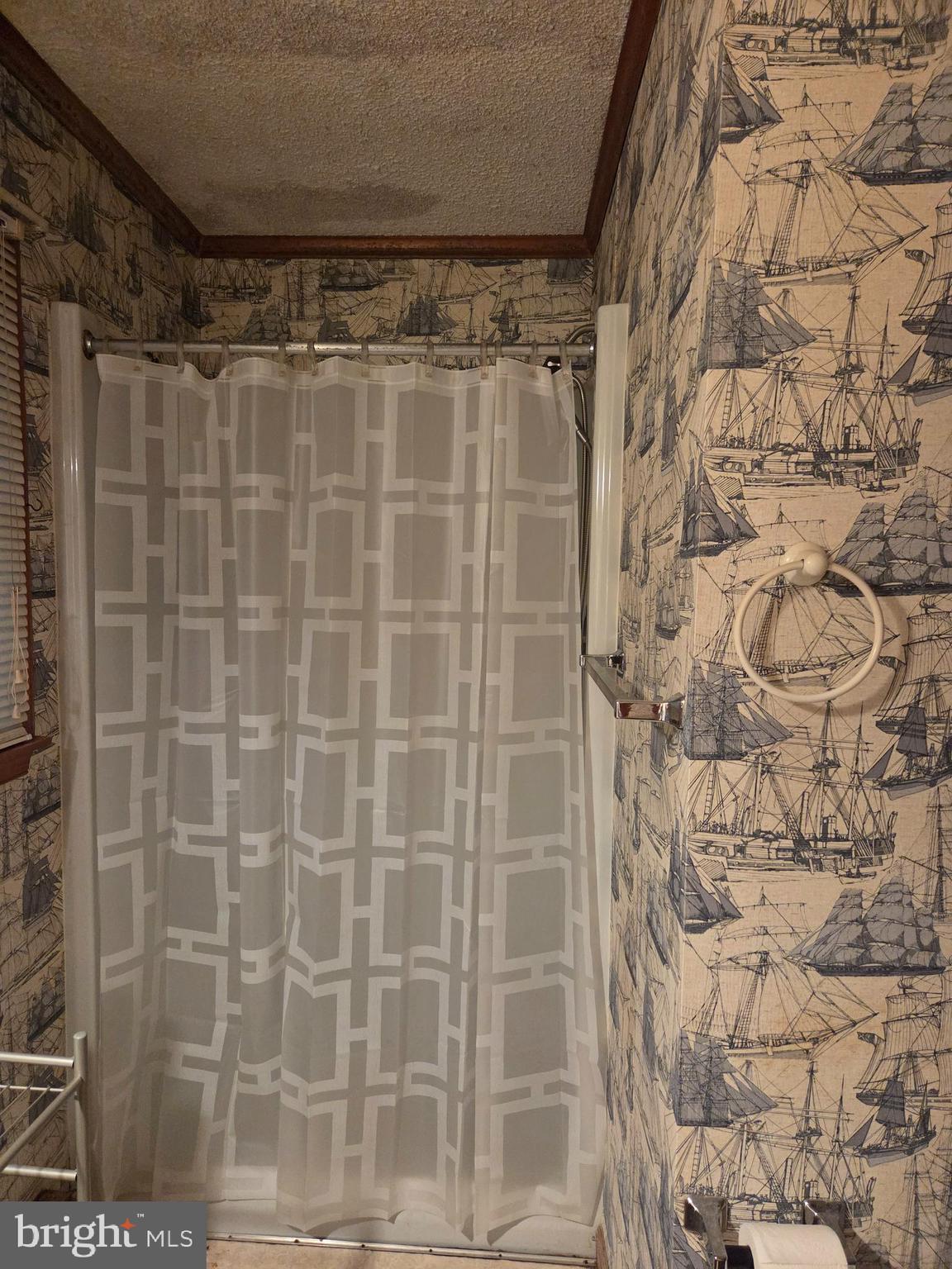 WOODSIDE - Residential