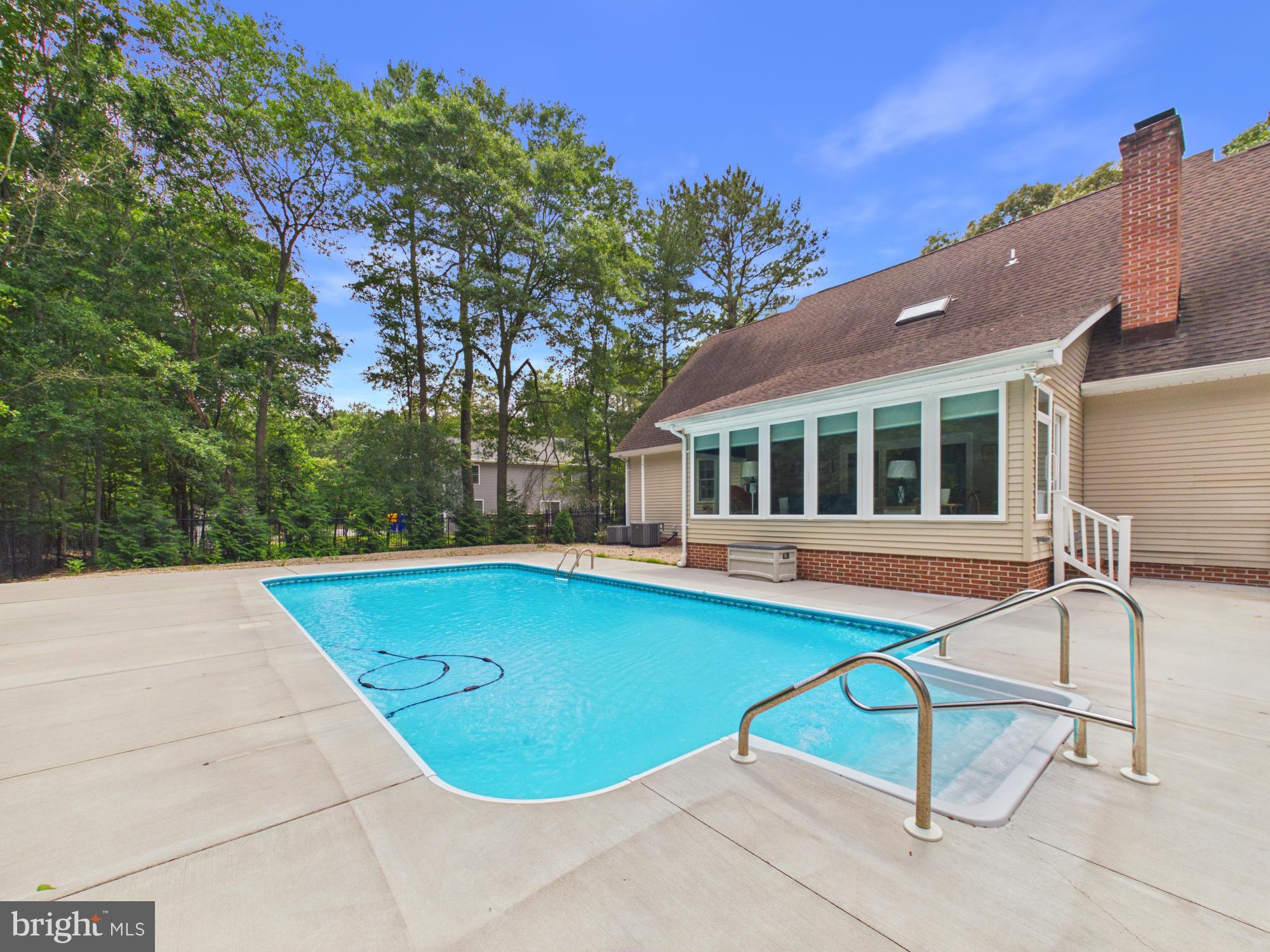 105 RIVERS END DRIVE