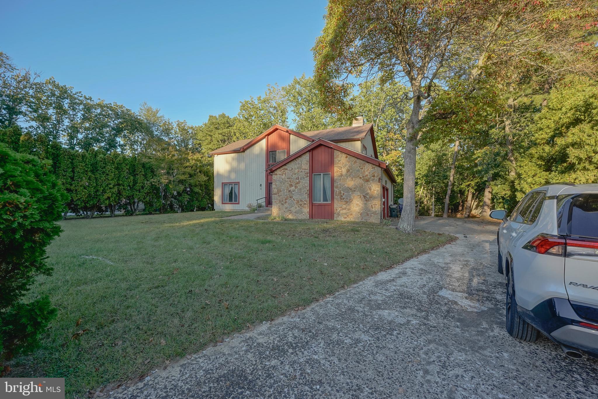 6 ASHBROOKE DRIVE