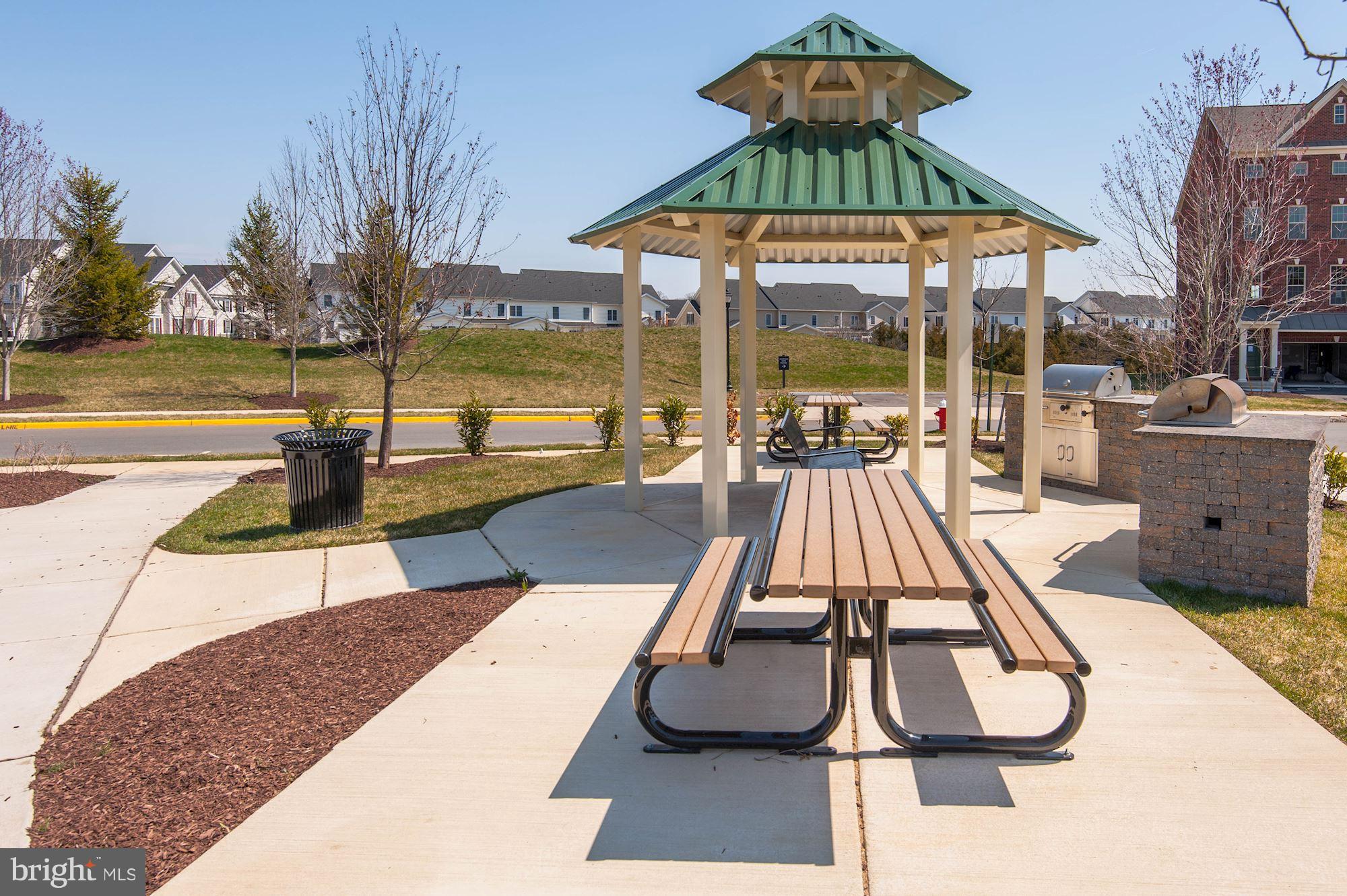 BUCKINGHAM AT LOUDOUN VALLEY - Residential Lease