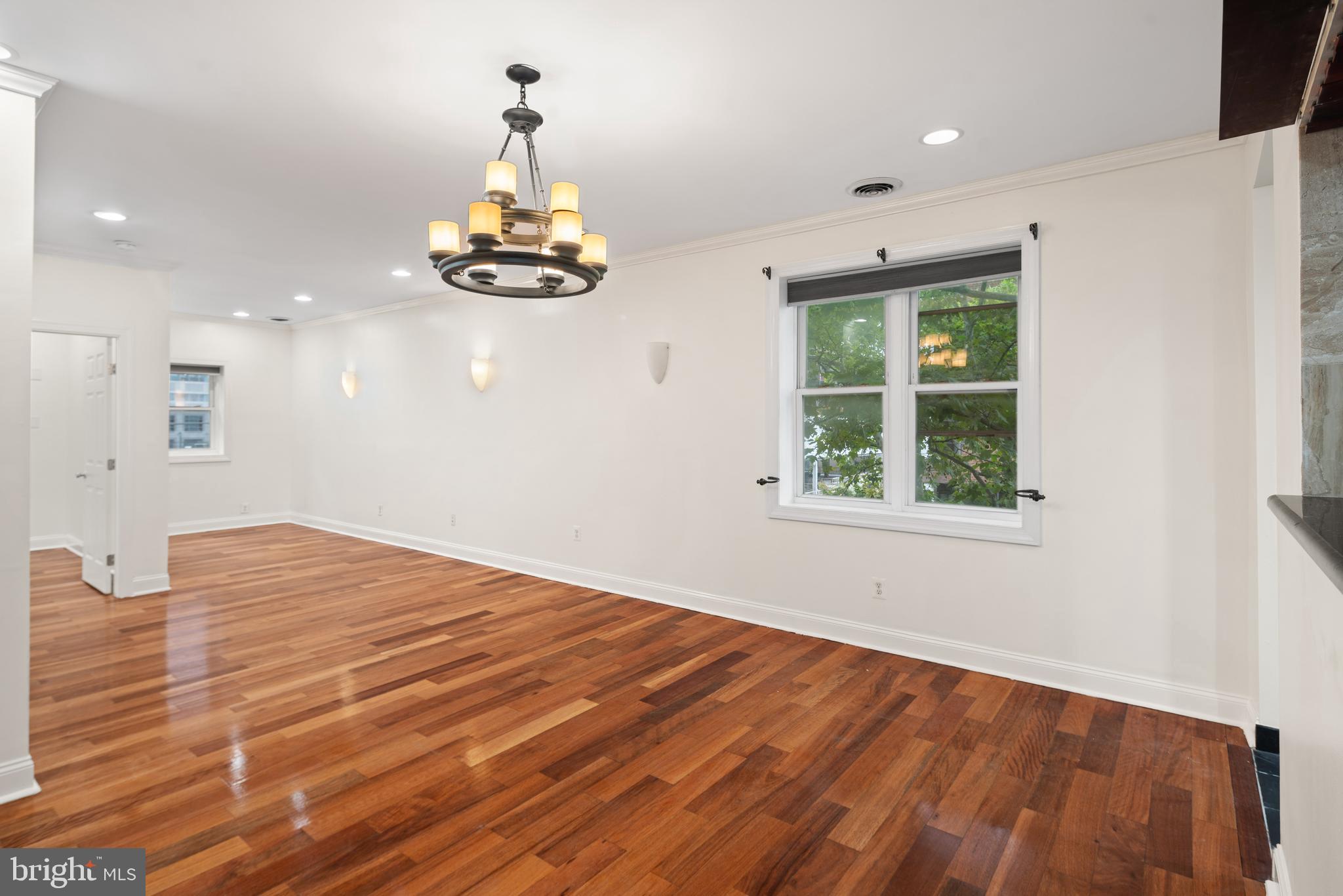 LOGAN SQUARE - Residential Lease