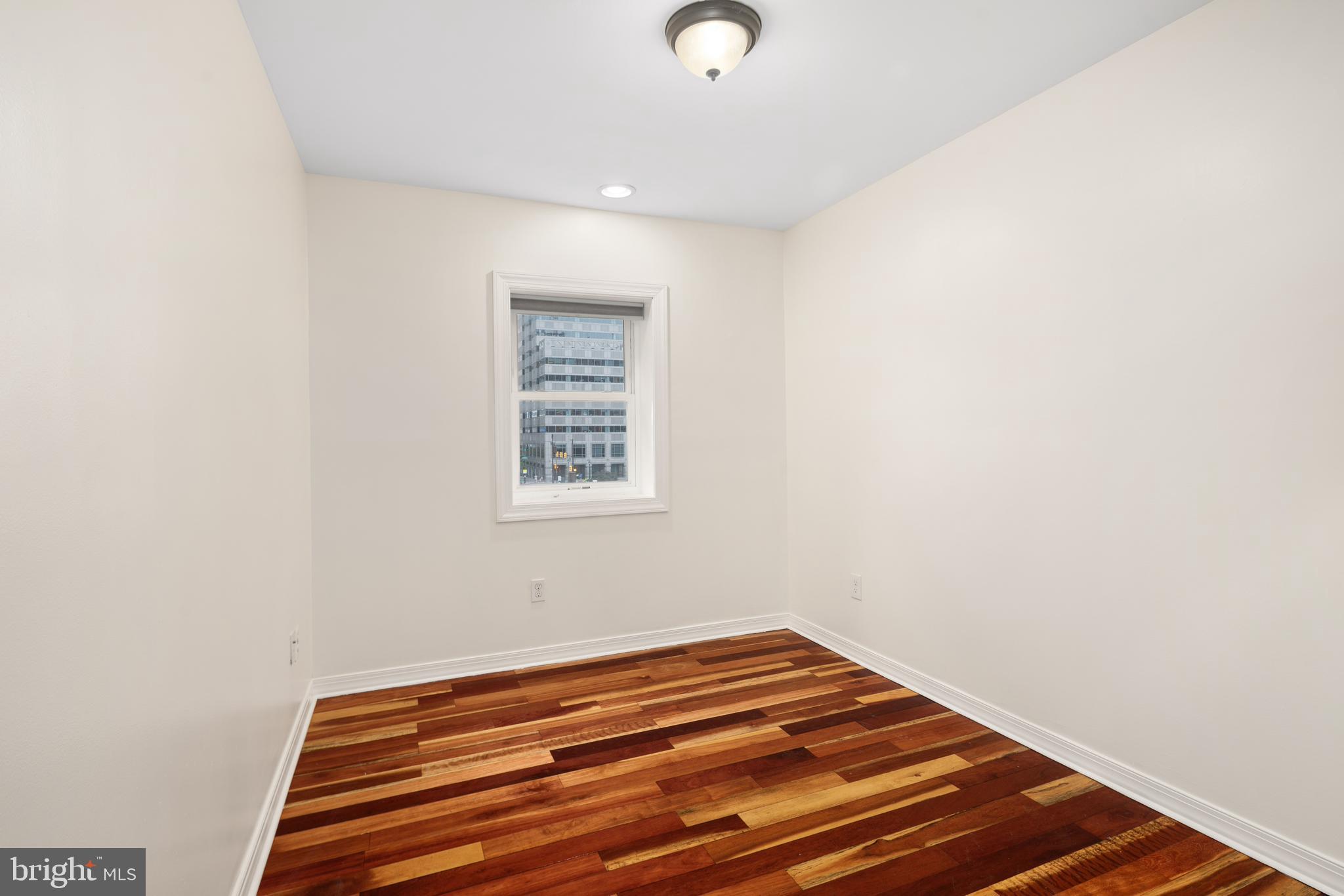 LOGAN SQUARE - Residential Lease