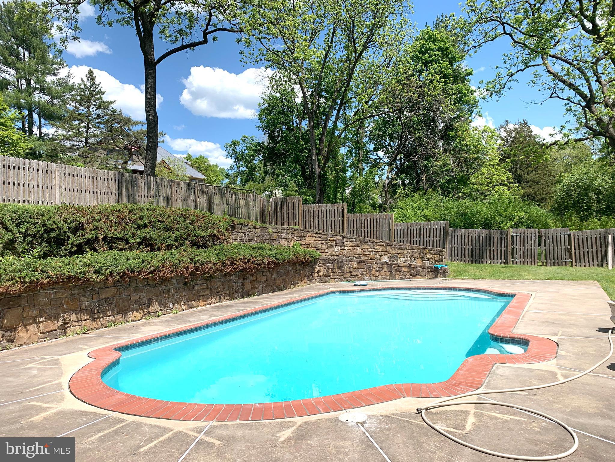 GOLFVIEW - Residential