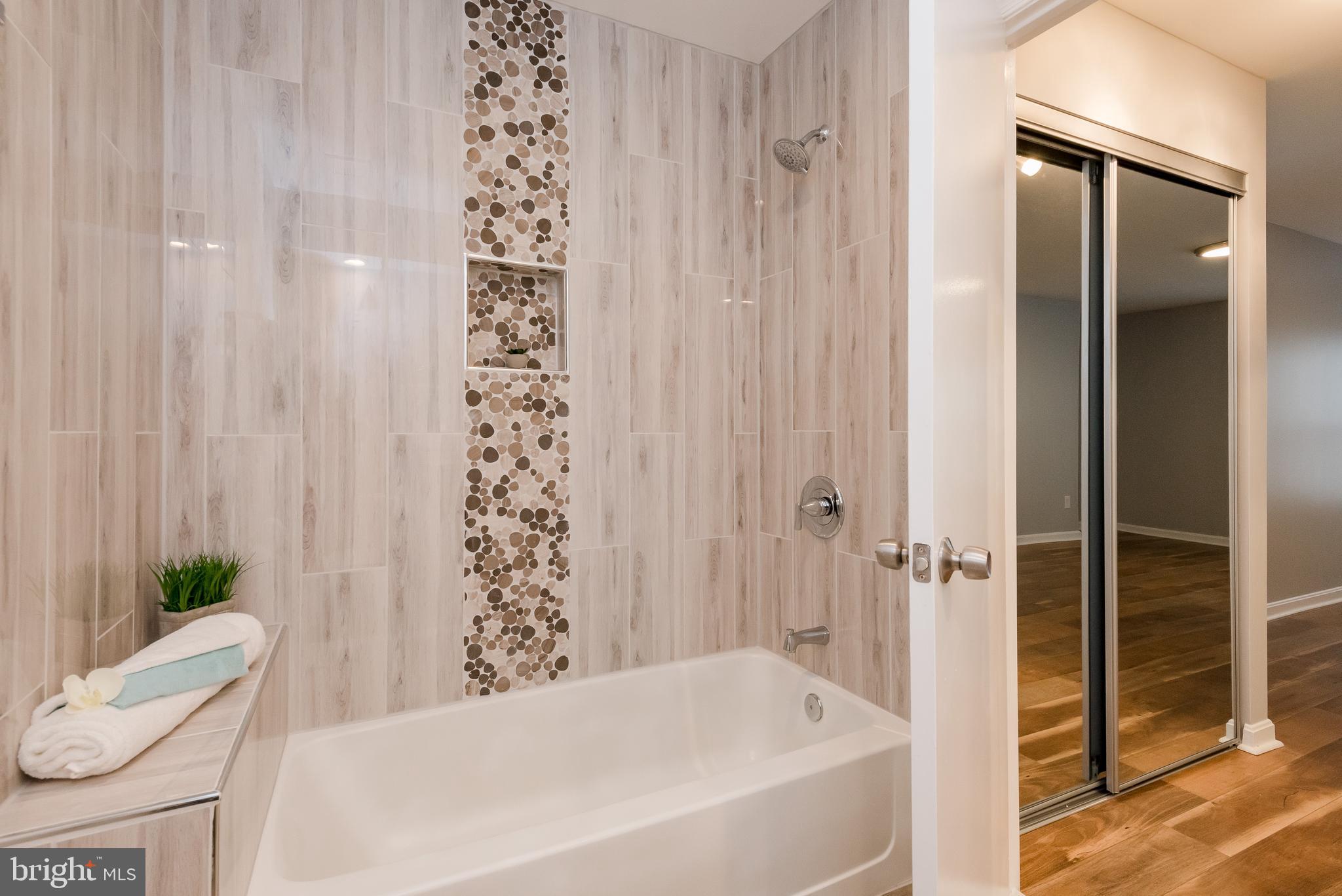 LAFAYETTE FOREST - Residential