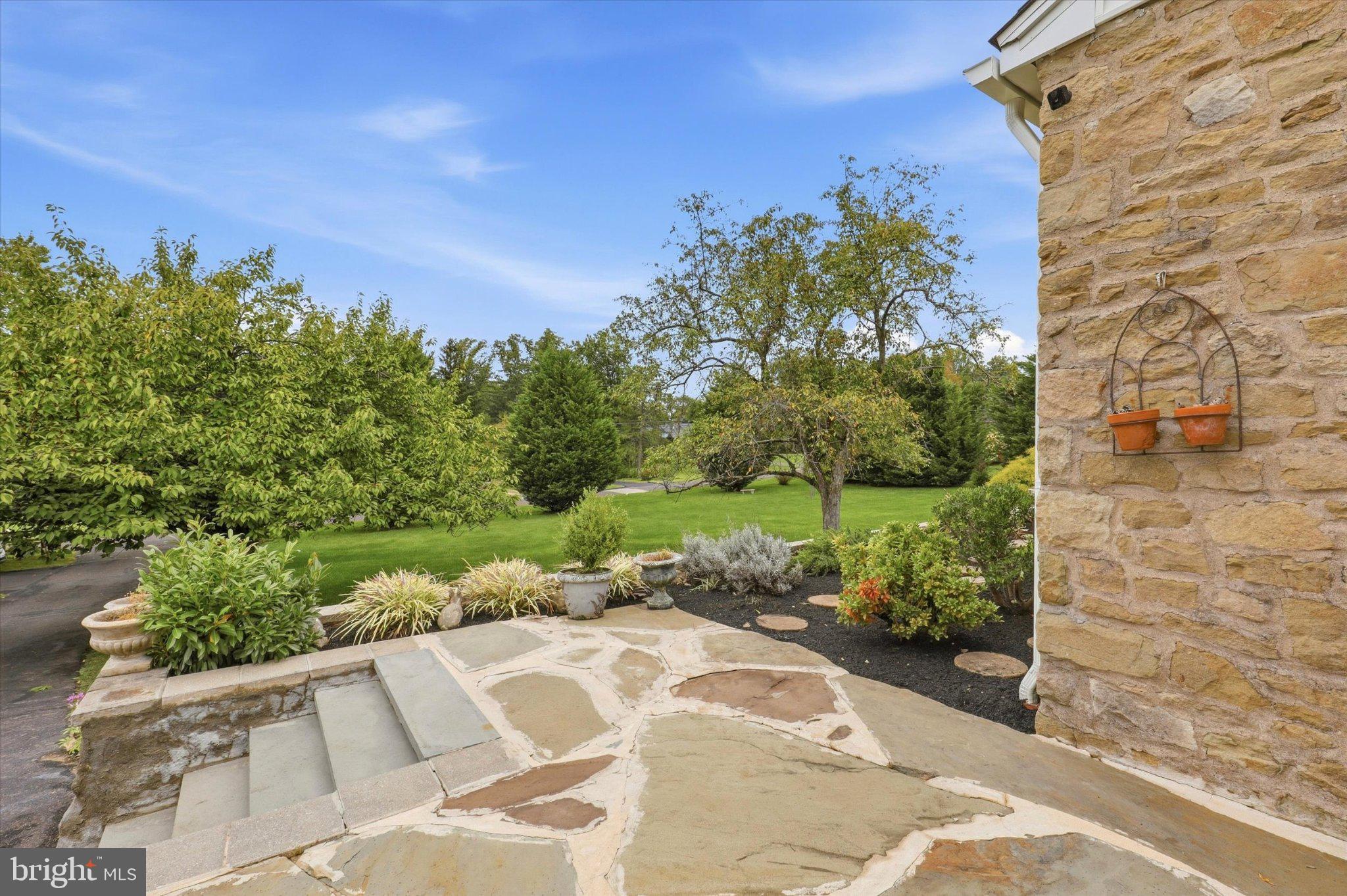 1484 GRASSHOPPER ROAD