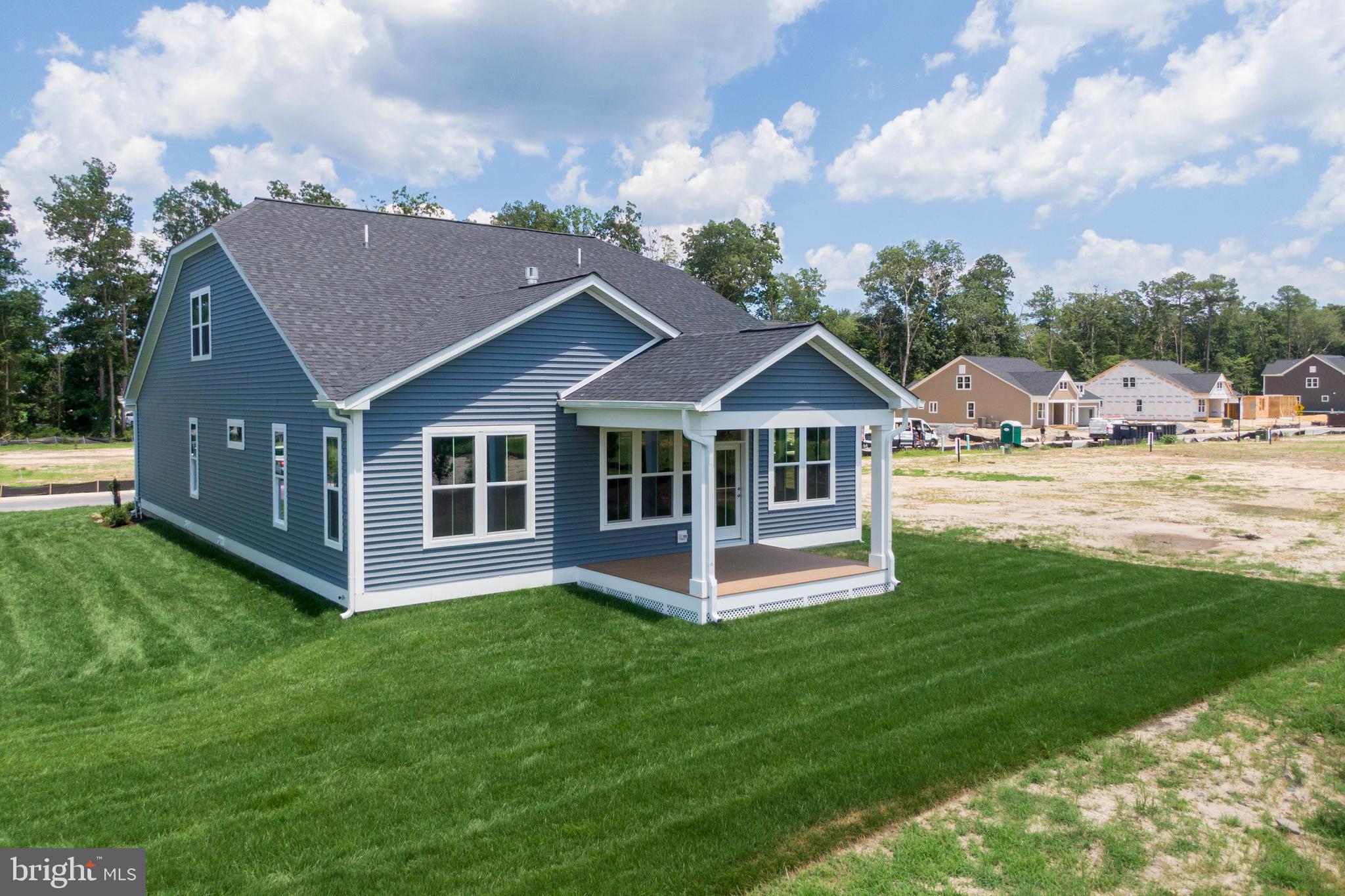 THE KNOLL AT IRONS LANE - Residential