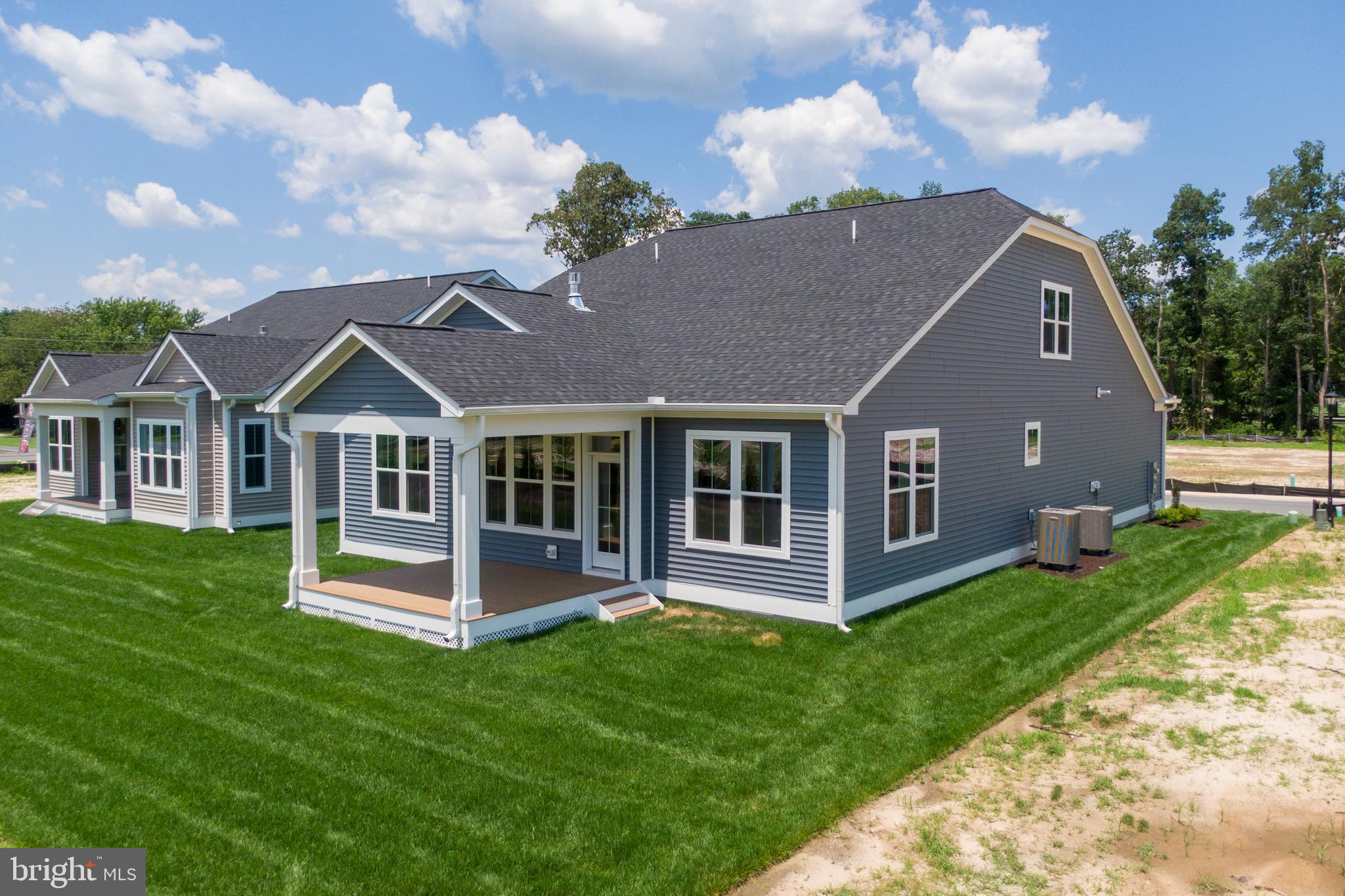 THE KNOLL AT IRONS LANE - Residential