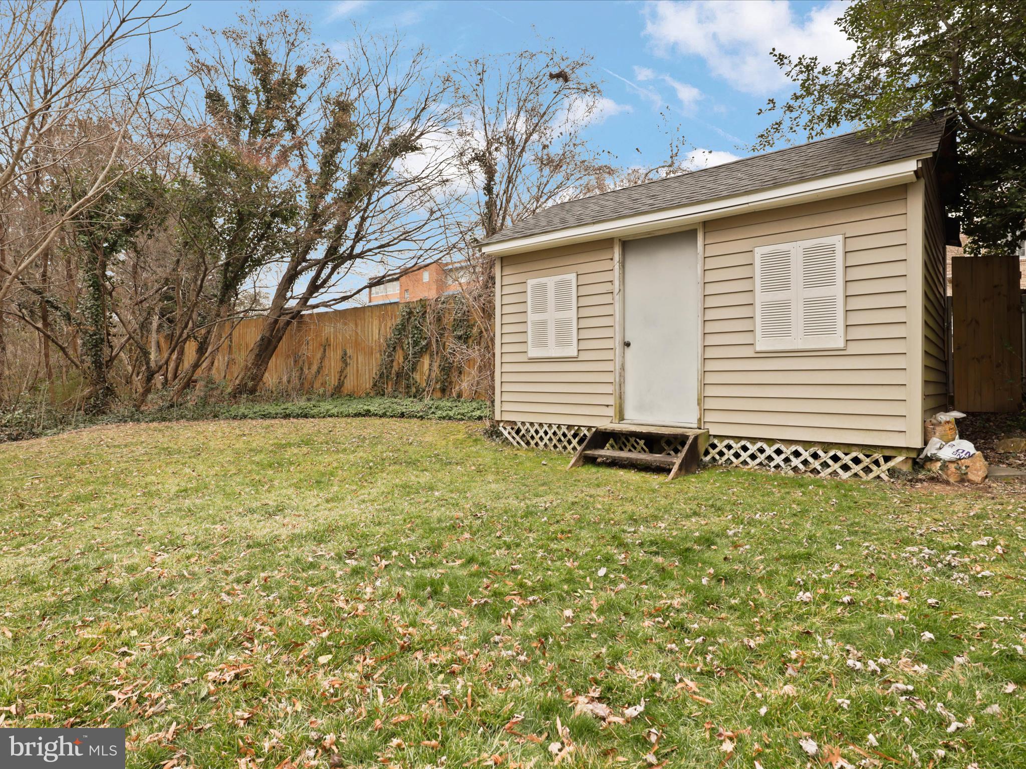 GARDEN CITY - Residential