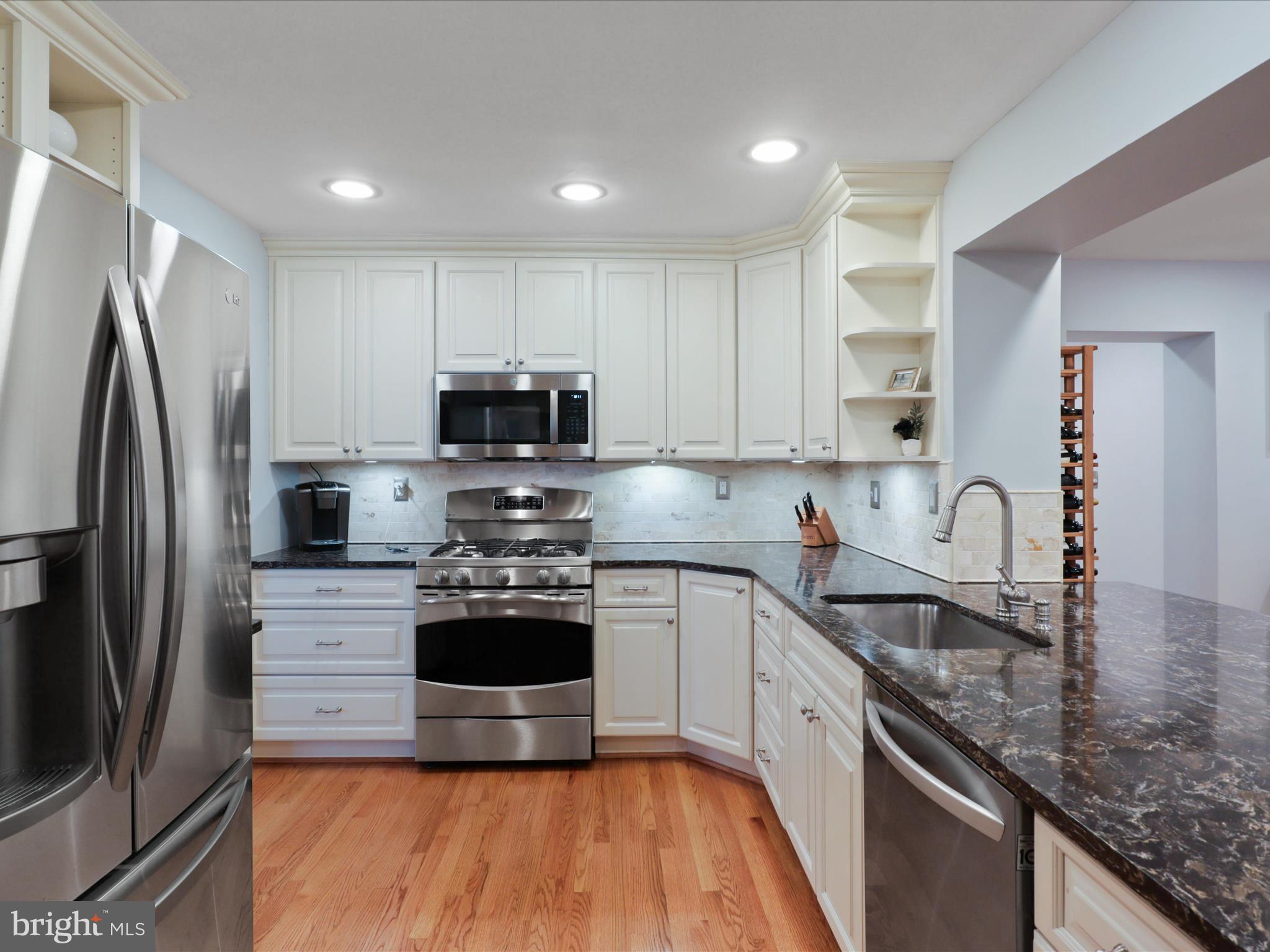 GARDEN CITY - Residential