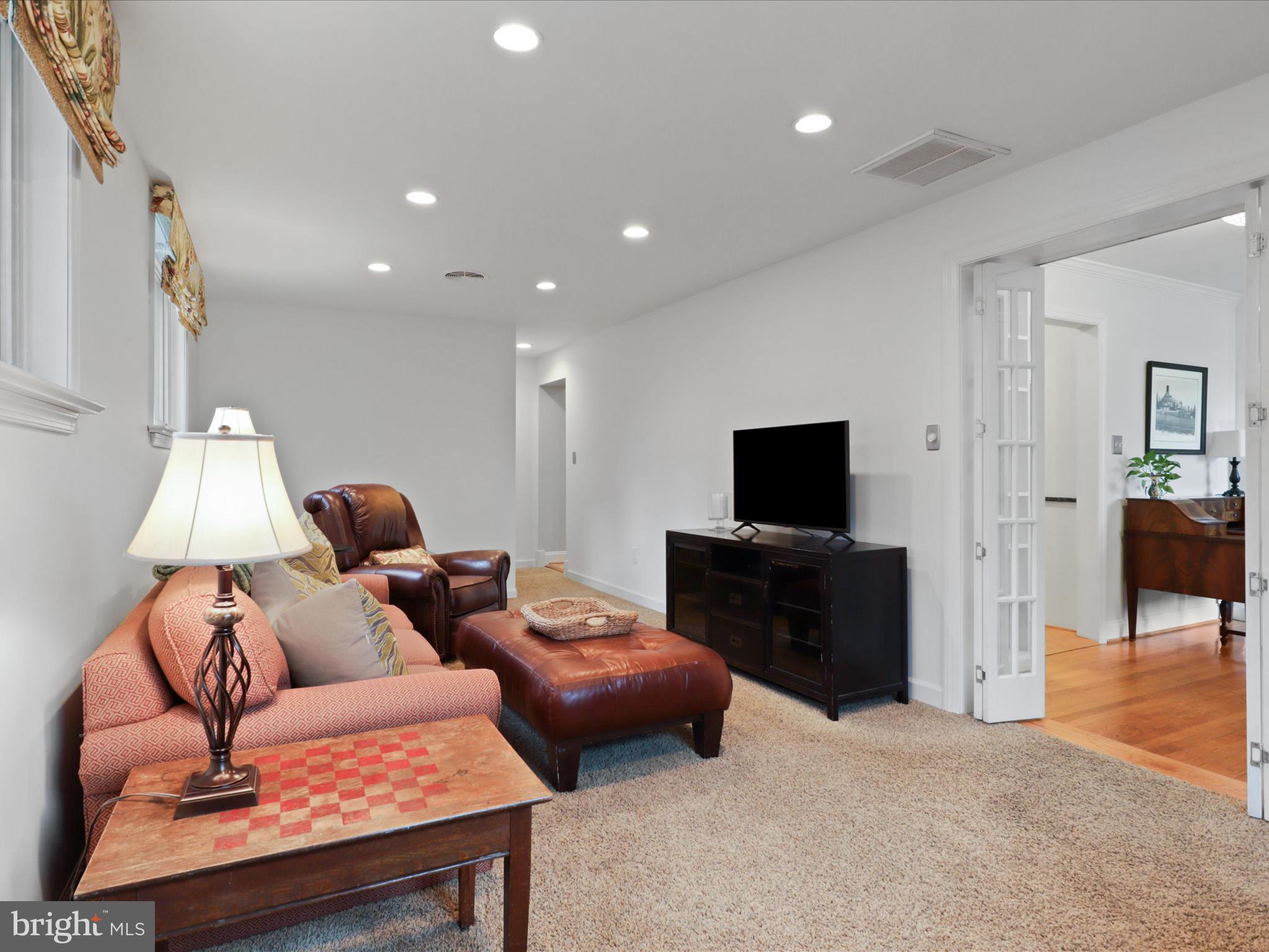 GARDEN CITY - Residential