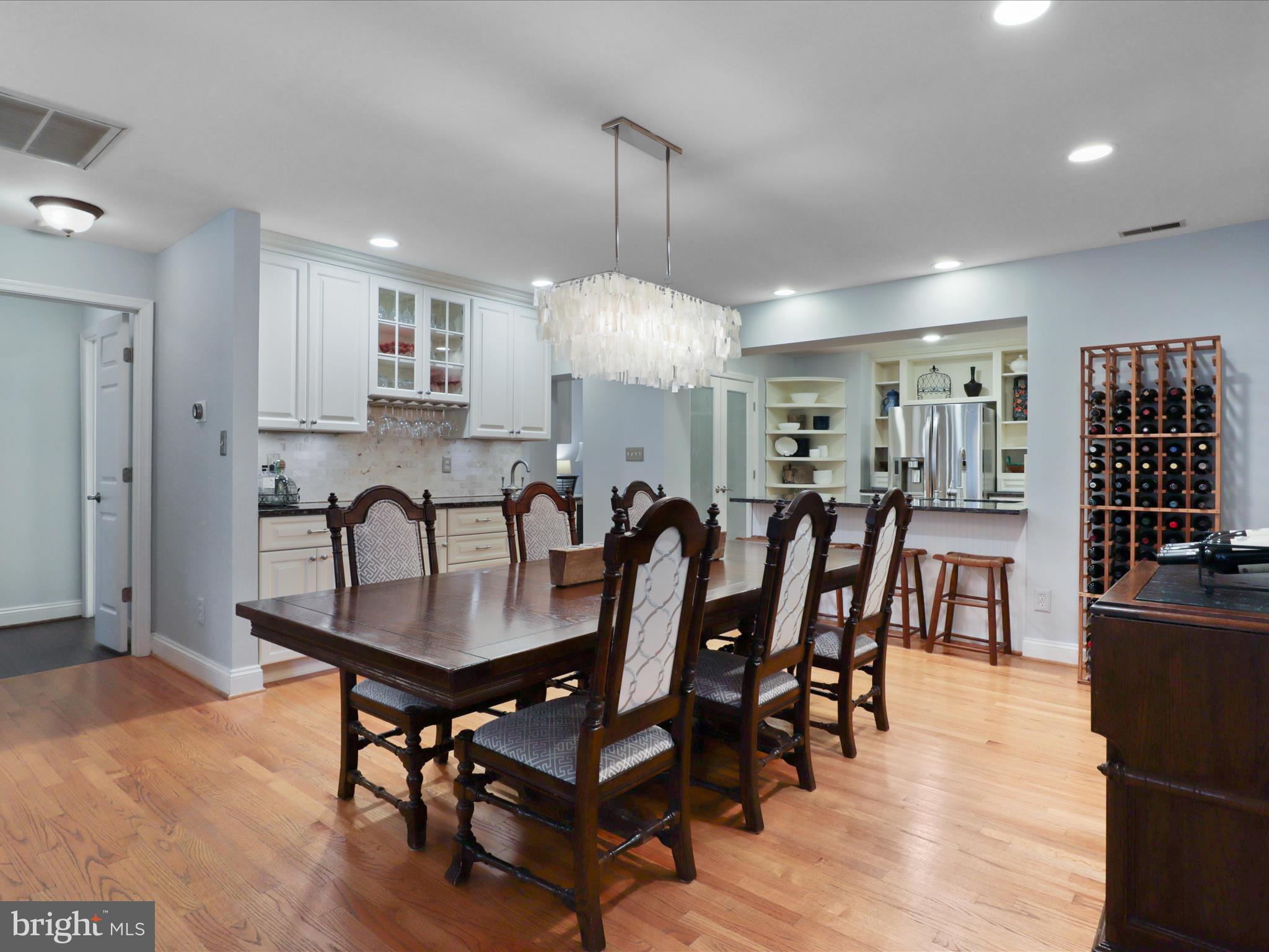 GARDEN CITY - Residential