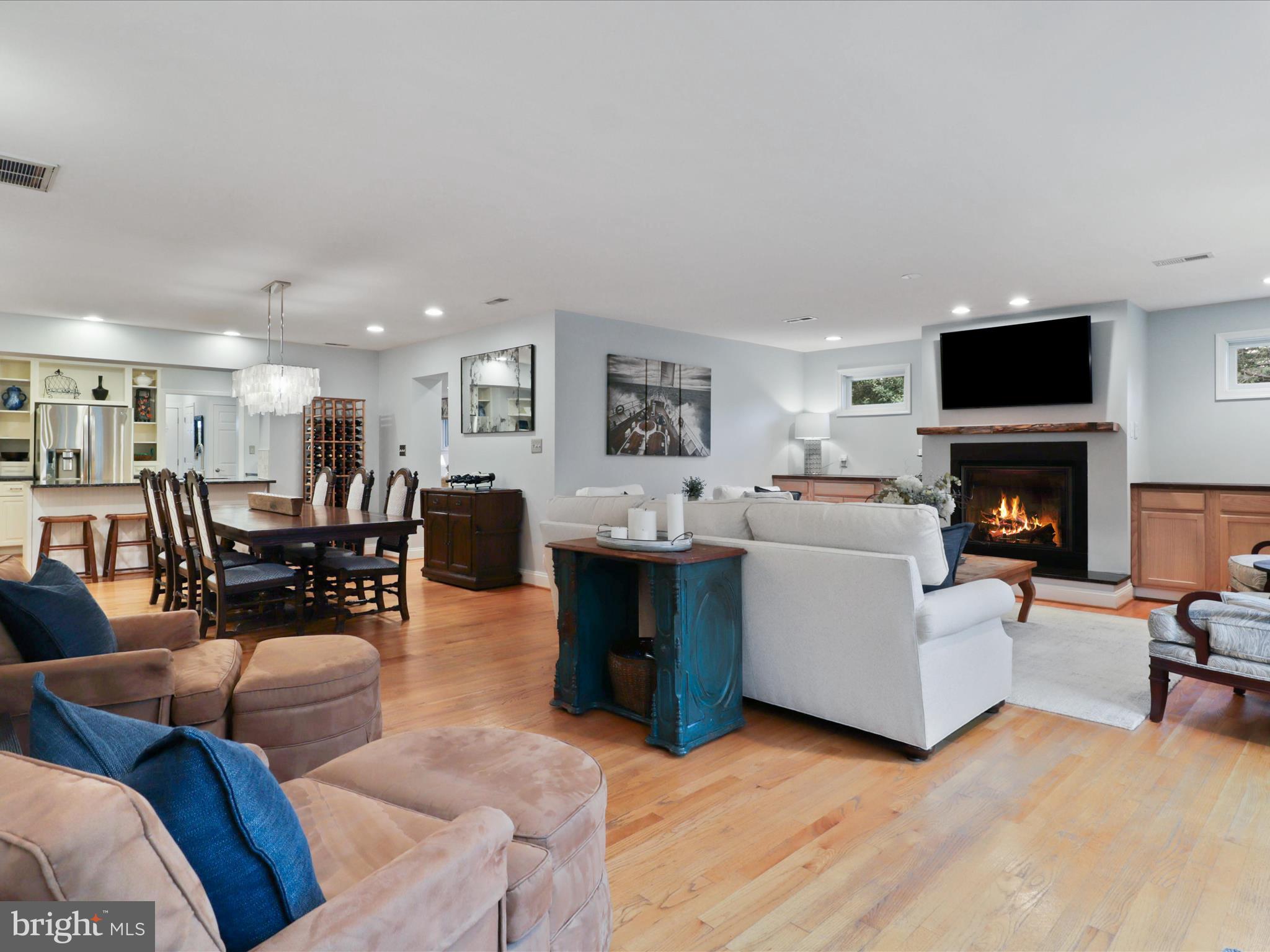 GARDEN CITY - Residential