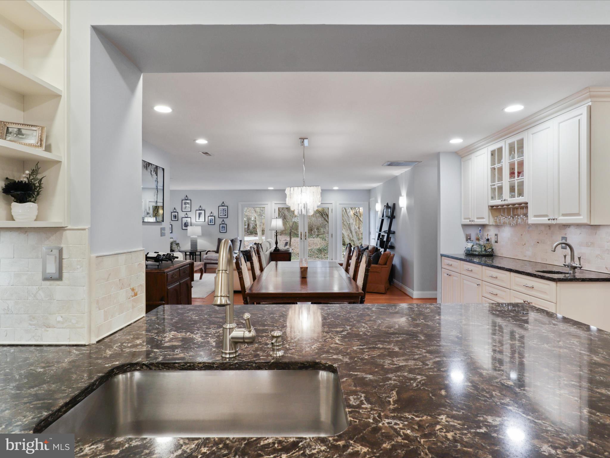 GARDEN CITY - Residential