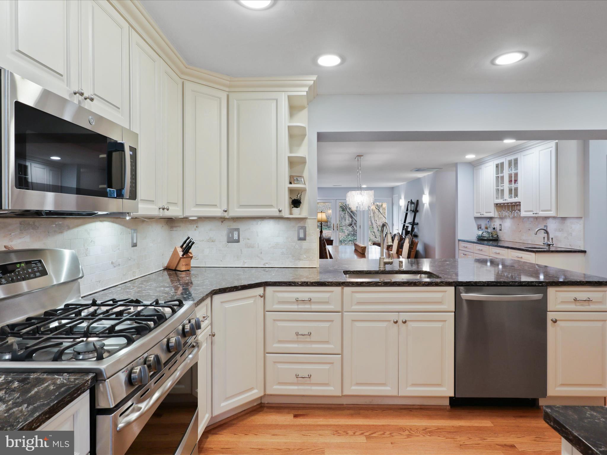 GARDEN CITY - Residential