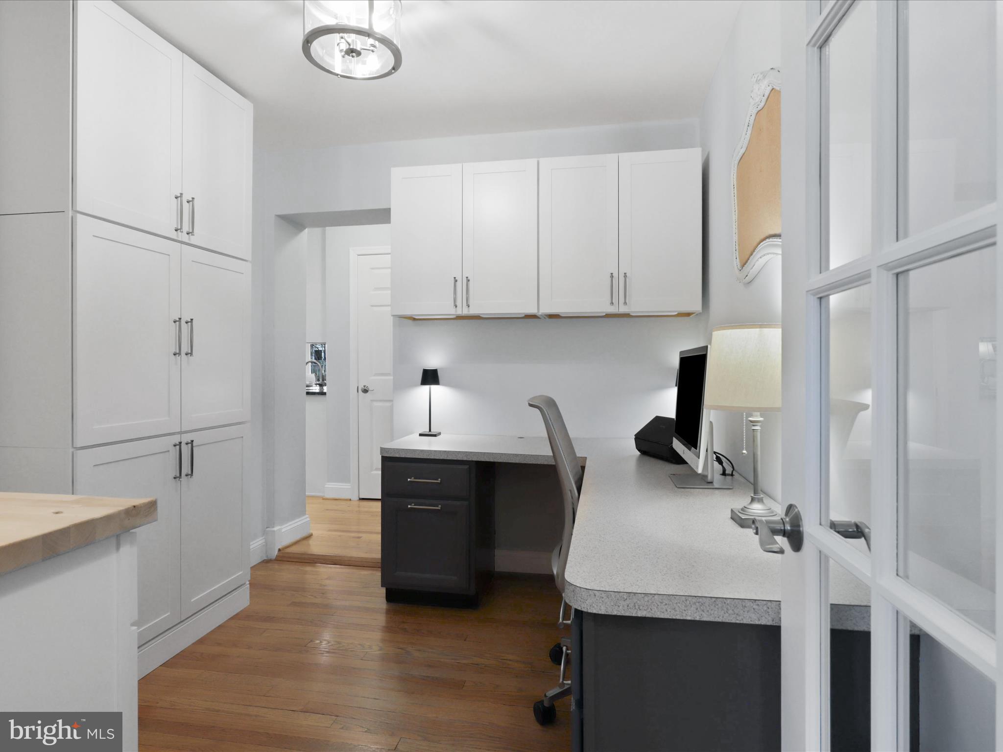 GARDEN CITY - Residential