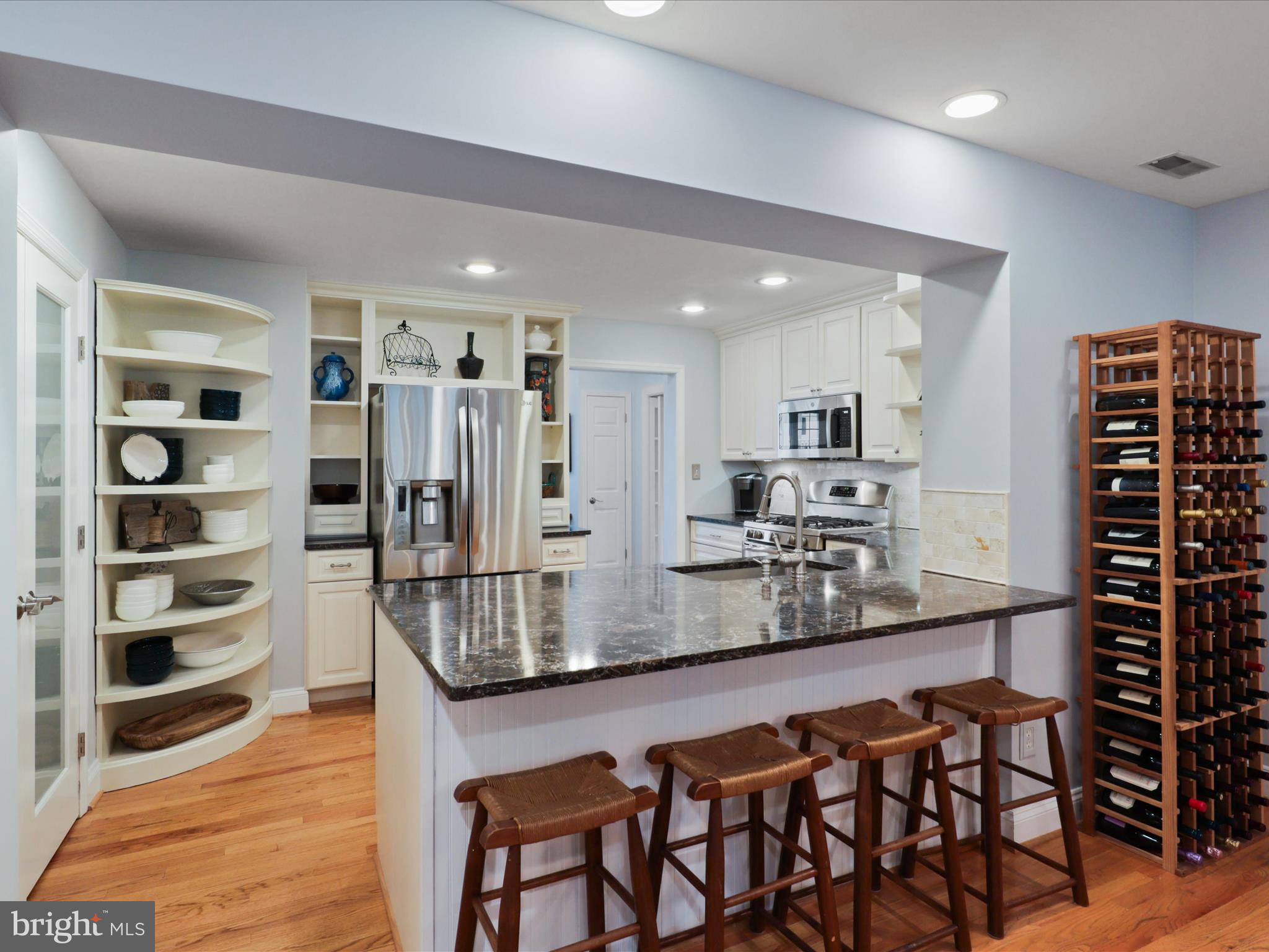 GARDEN CITY - Residential