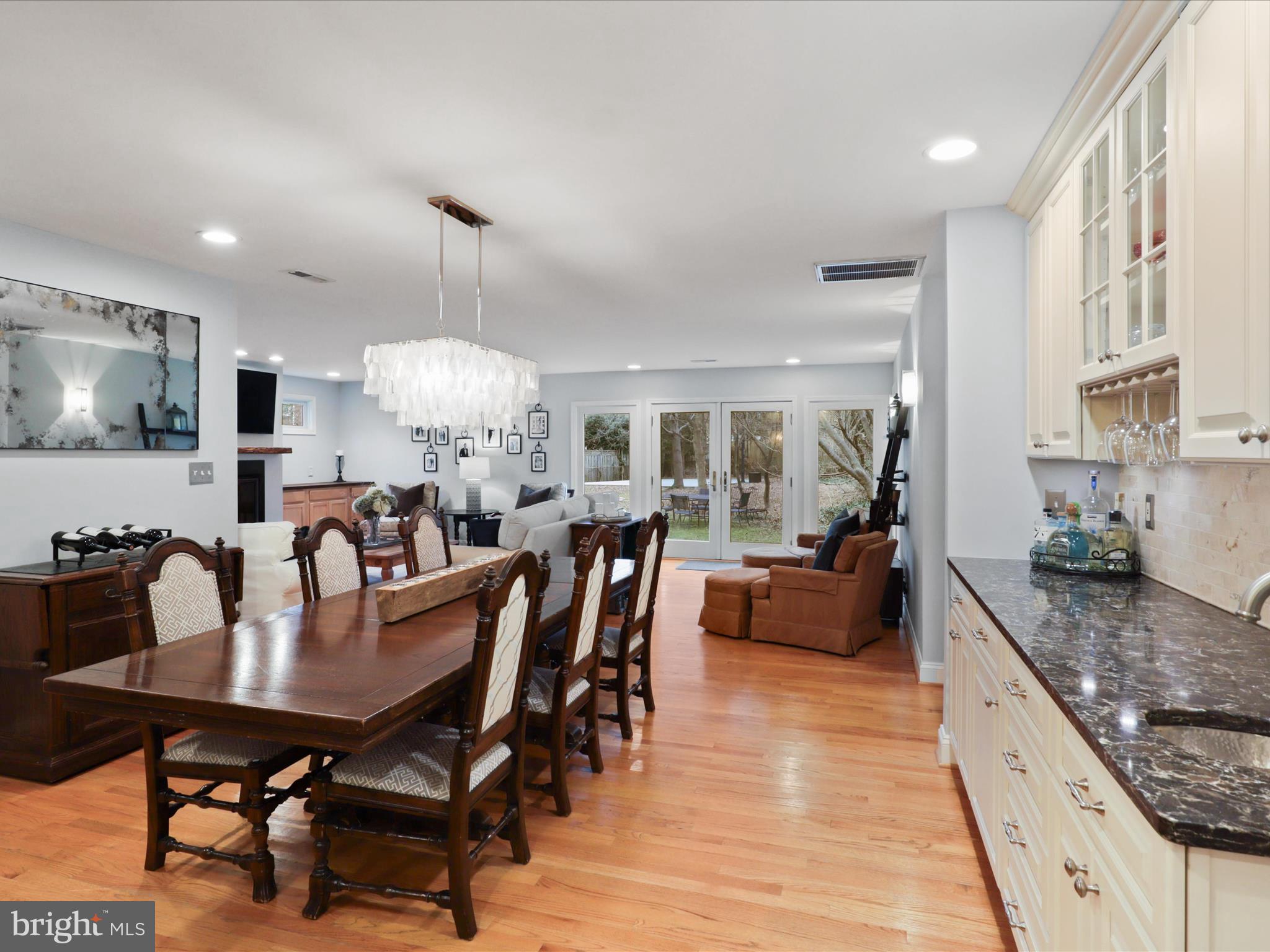 GARDEN CITY - Residential