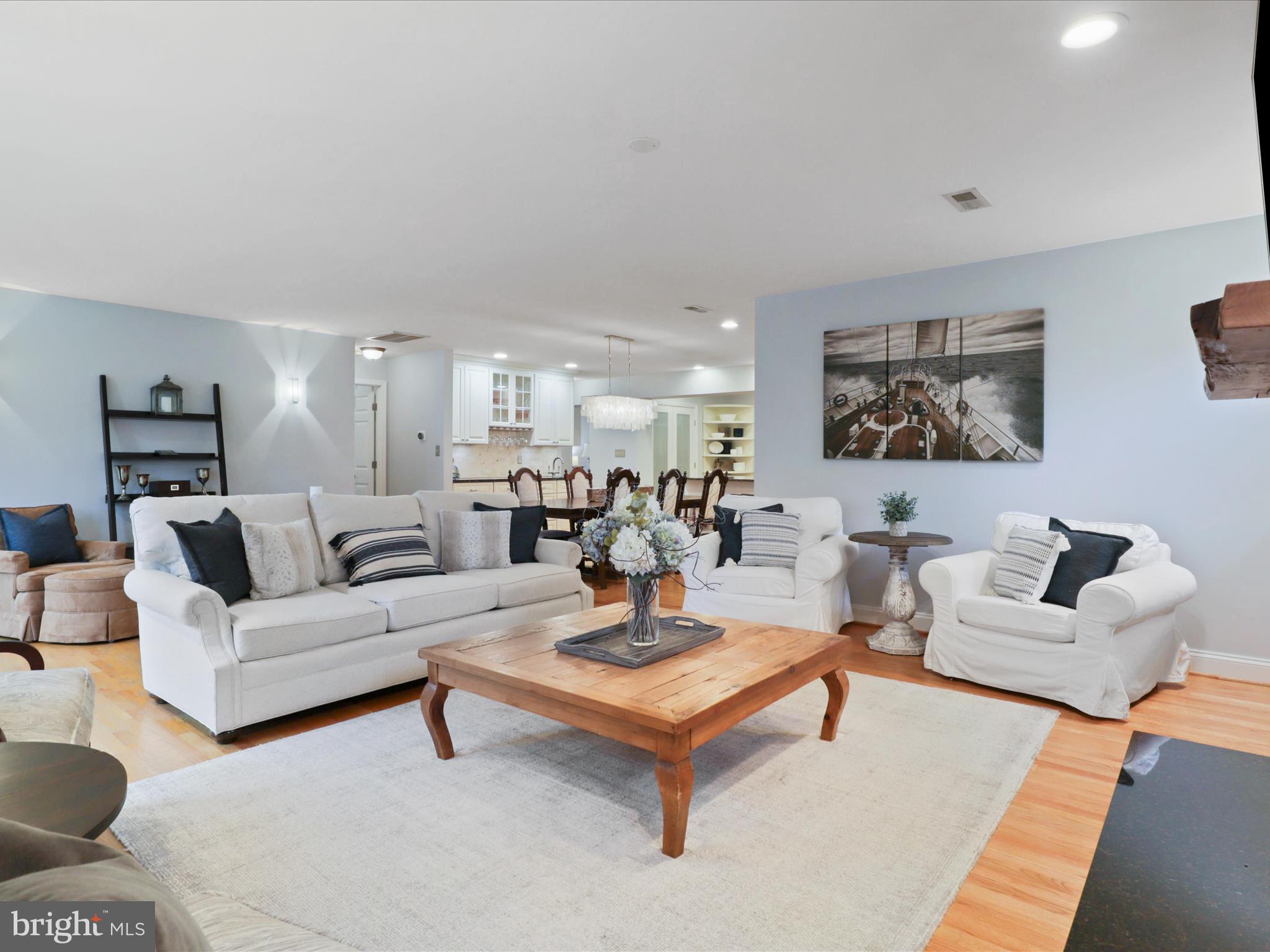 GARDEN CITY - Residential