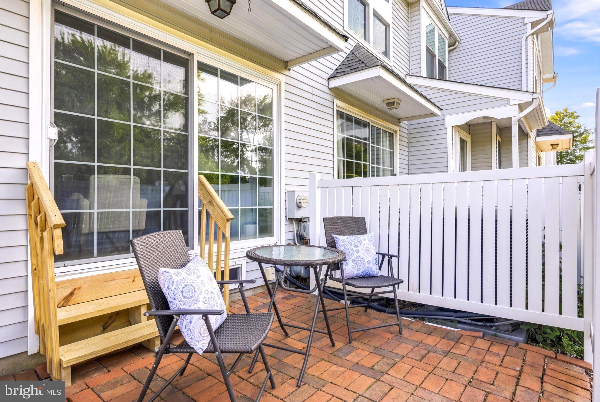 322 EAGLE CT 206