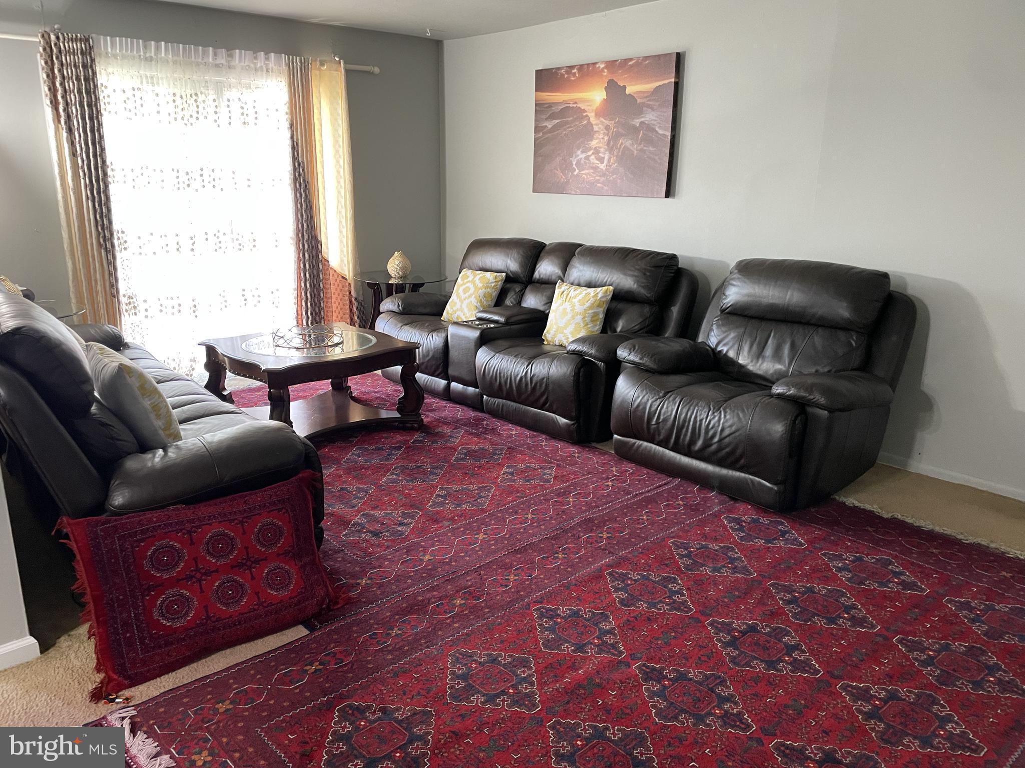 8424 RICHMOND HIGHWAY 90