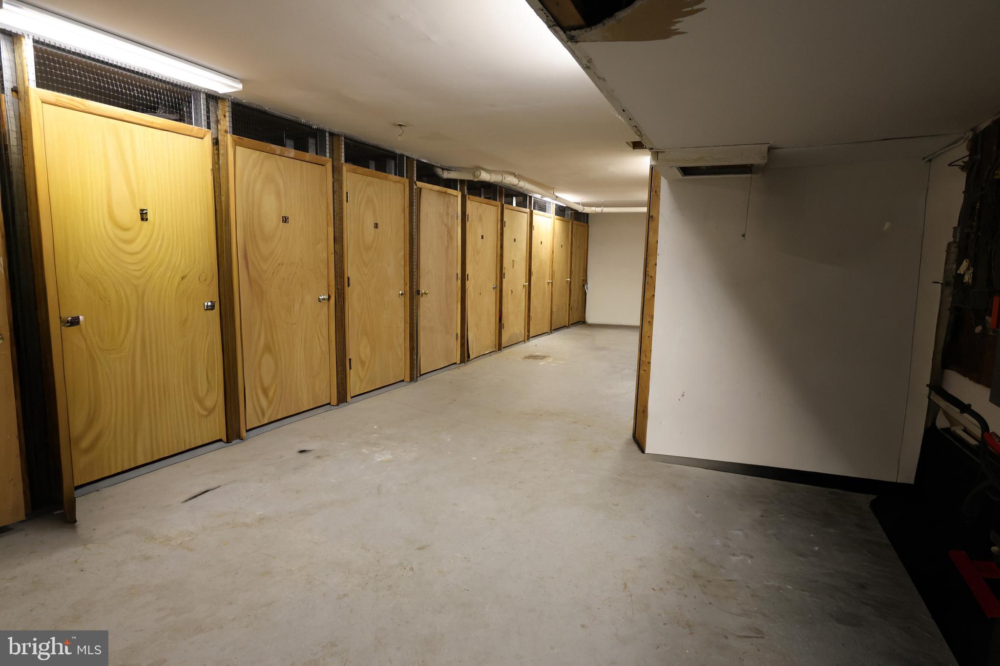 PINEWOOD SOUTH - Residential