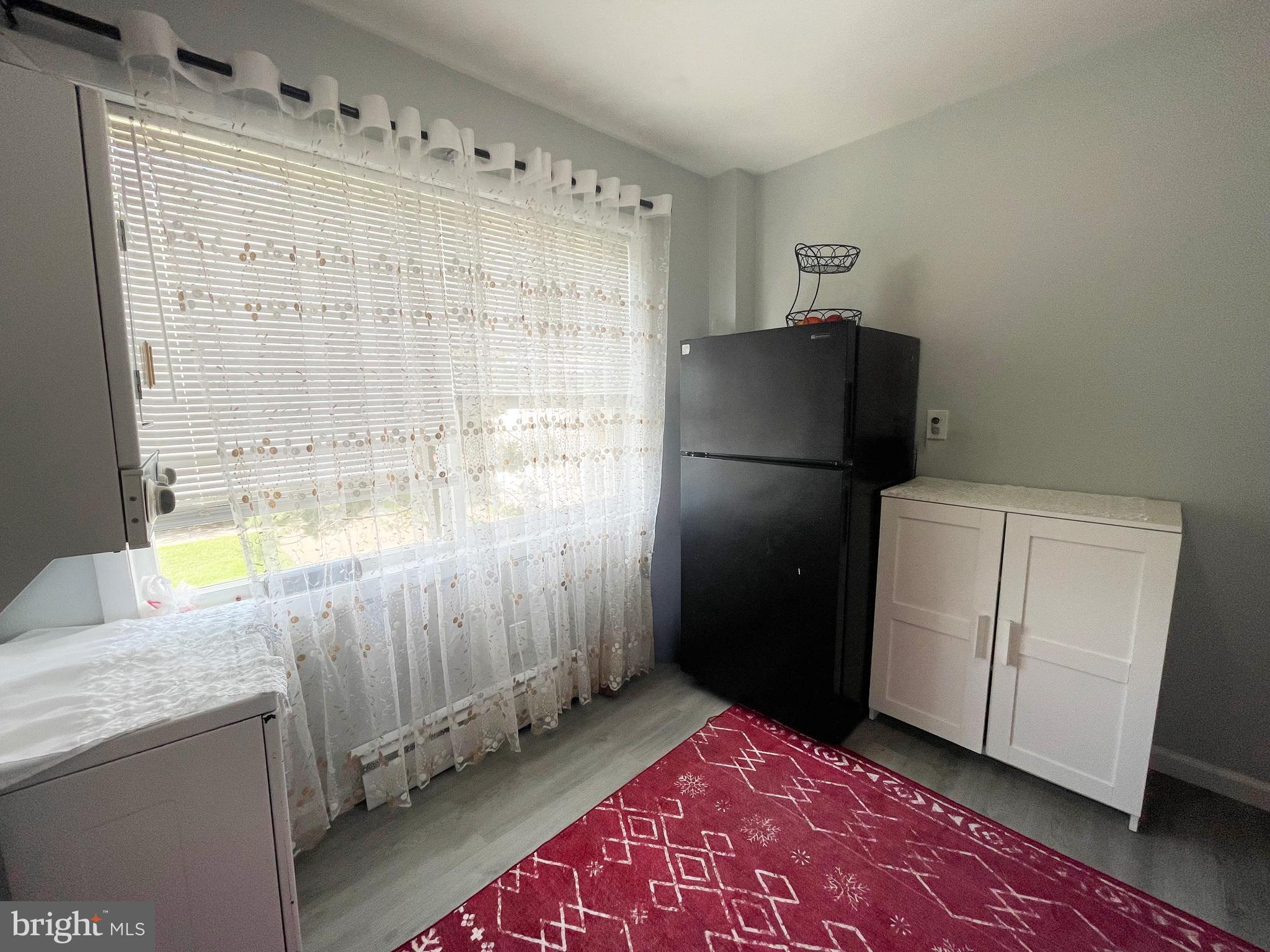 PINEWOOD SOUTH - Residential