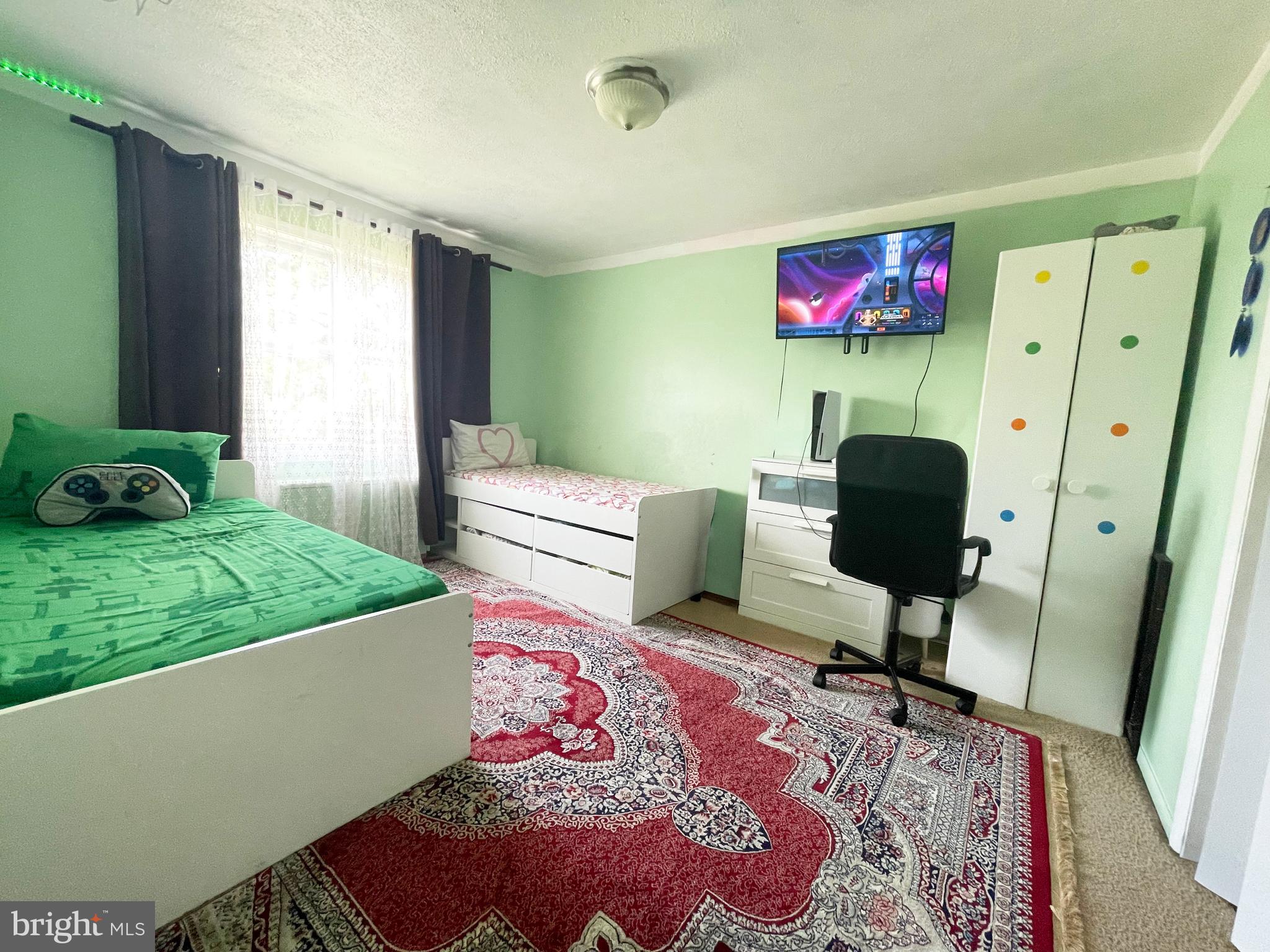 PINEWOOD SOUTH - Residential