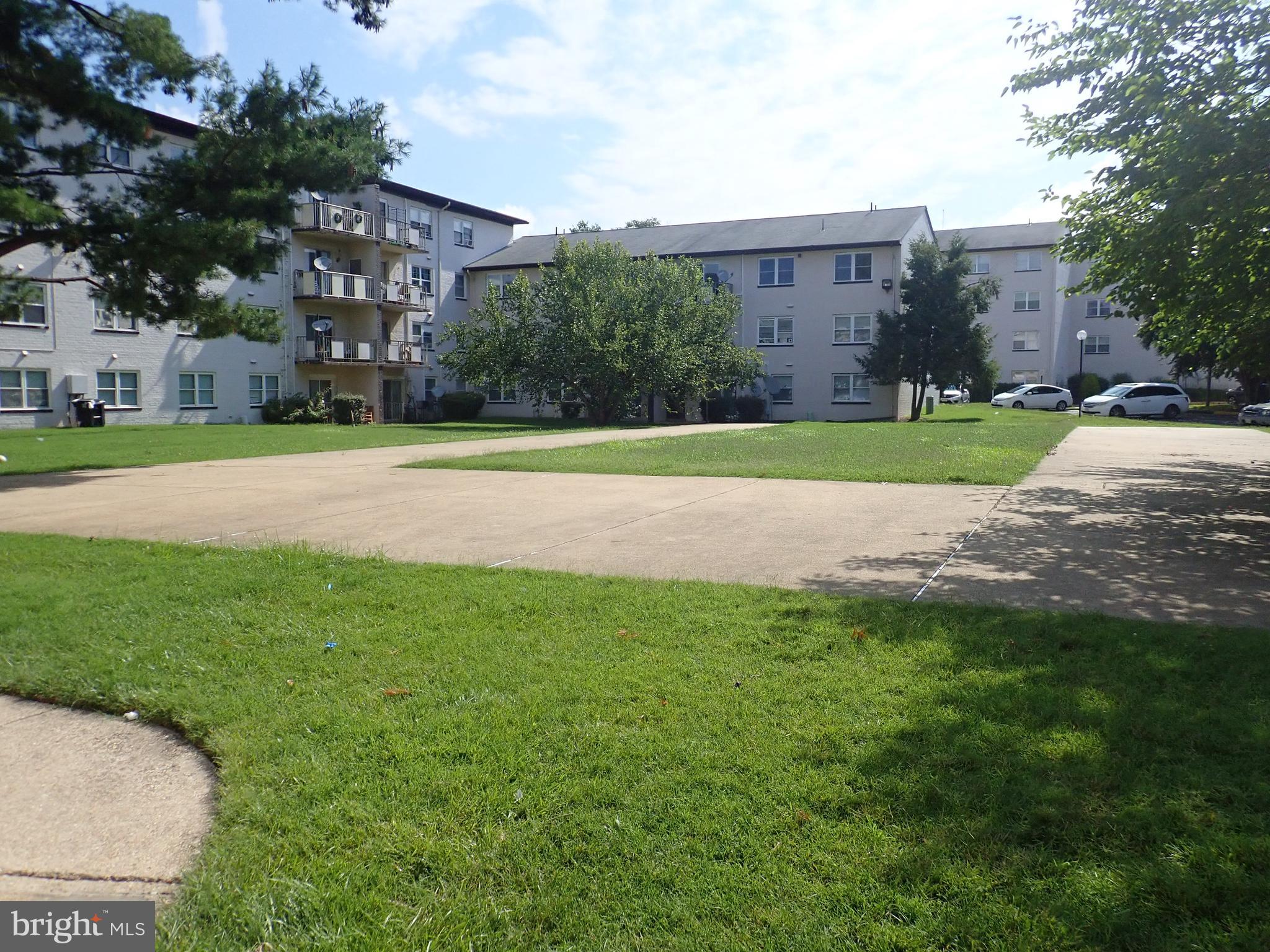 PINEWOOD SOUTH - Residential