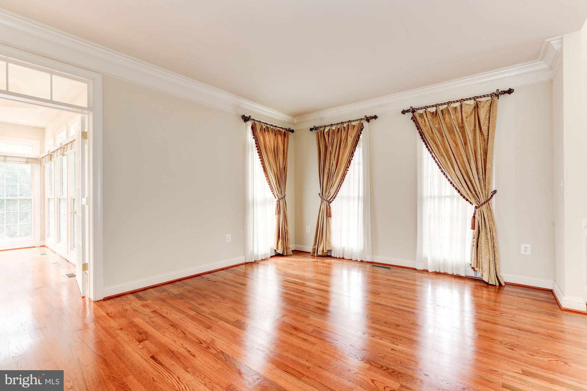 BROOKEFIELD - Residential