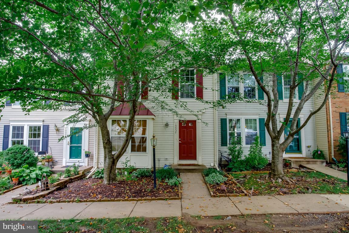 RIVERSIDE VILLAGES - Residential