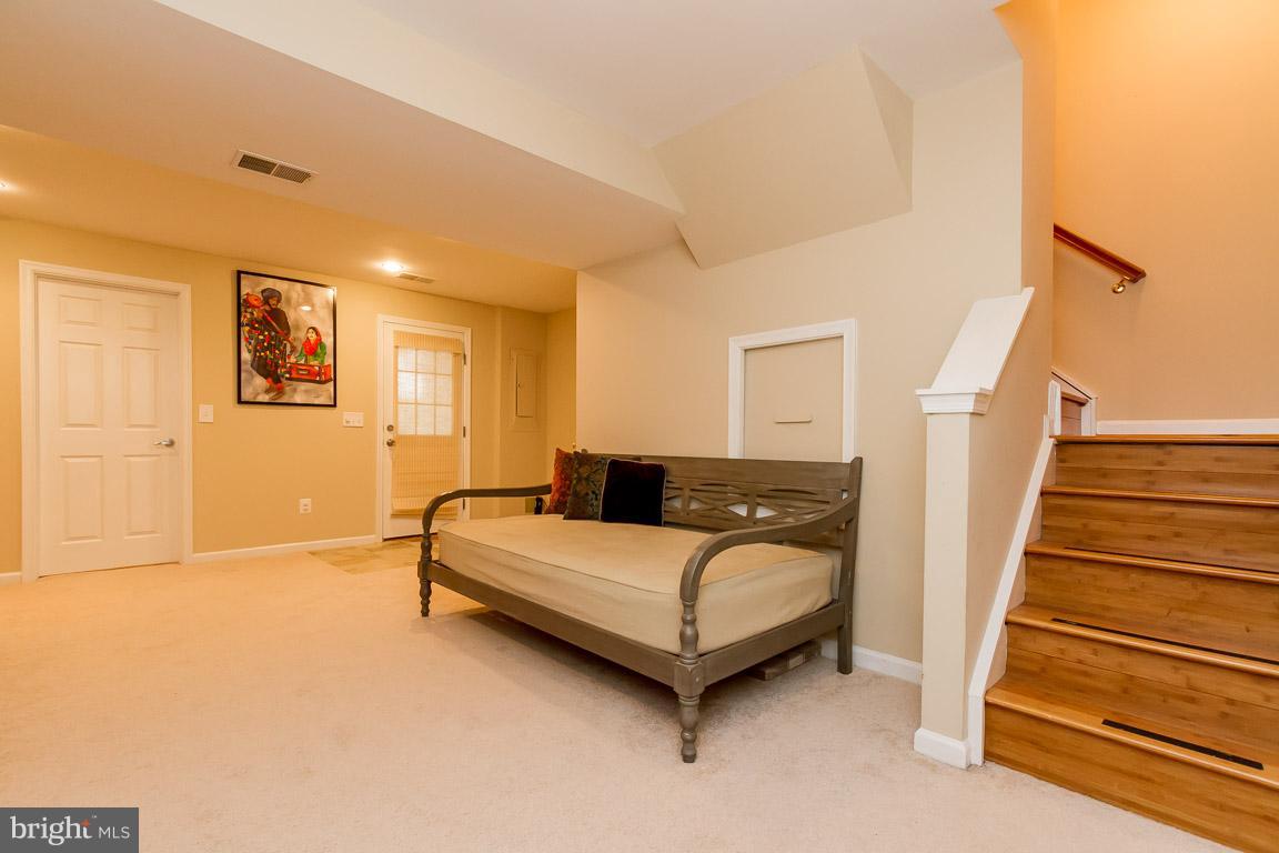 RIVERSIDE VILLAGES - Residential