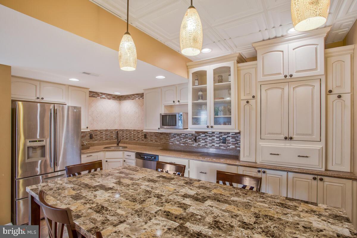 LAKEWOOD - Residential