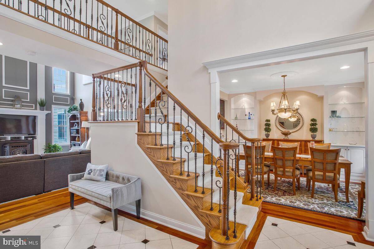 LAKEWOOD - Residential