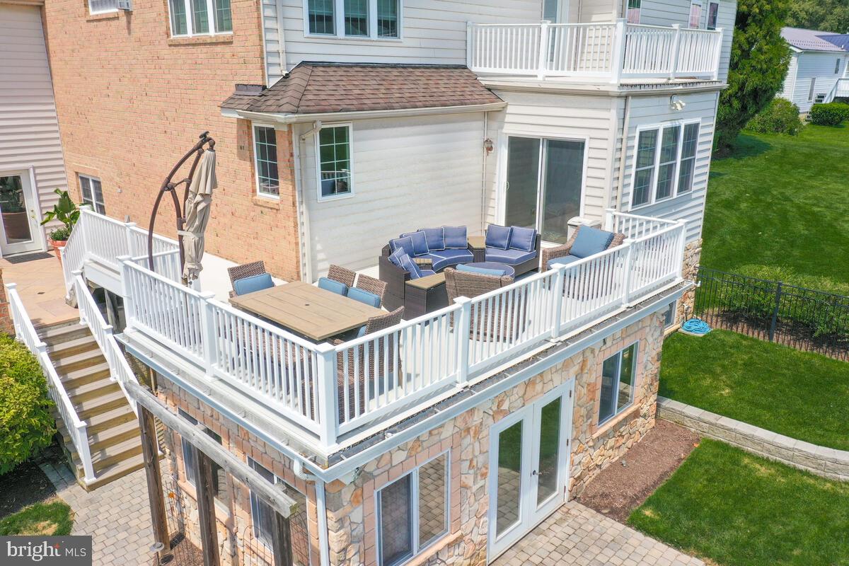 LAKEWOOD - Residential