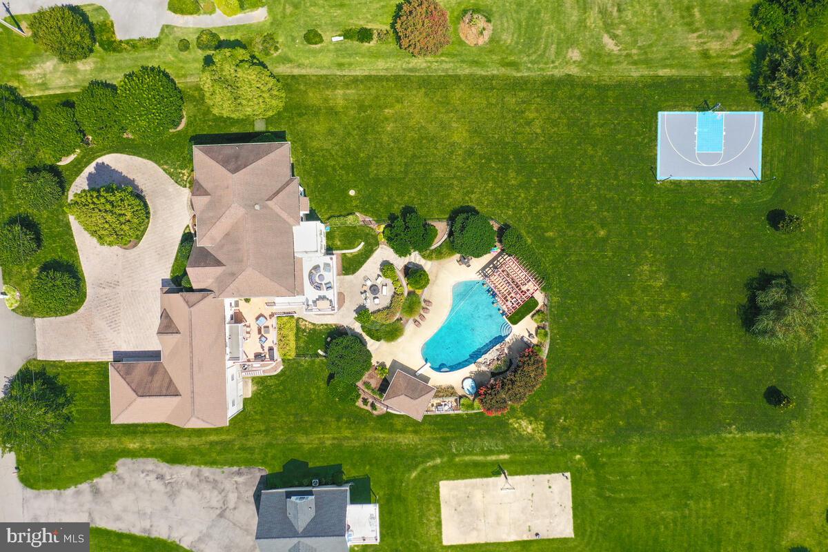 LAKEWOOD - Residential