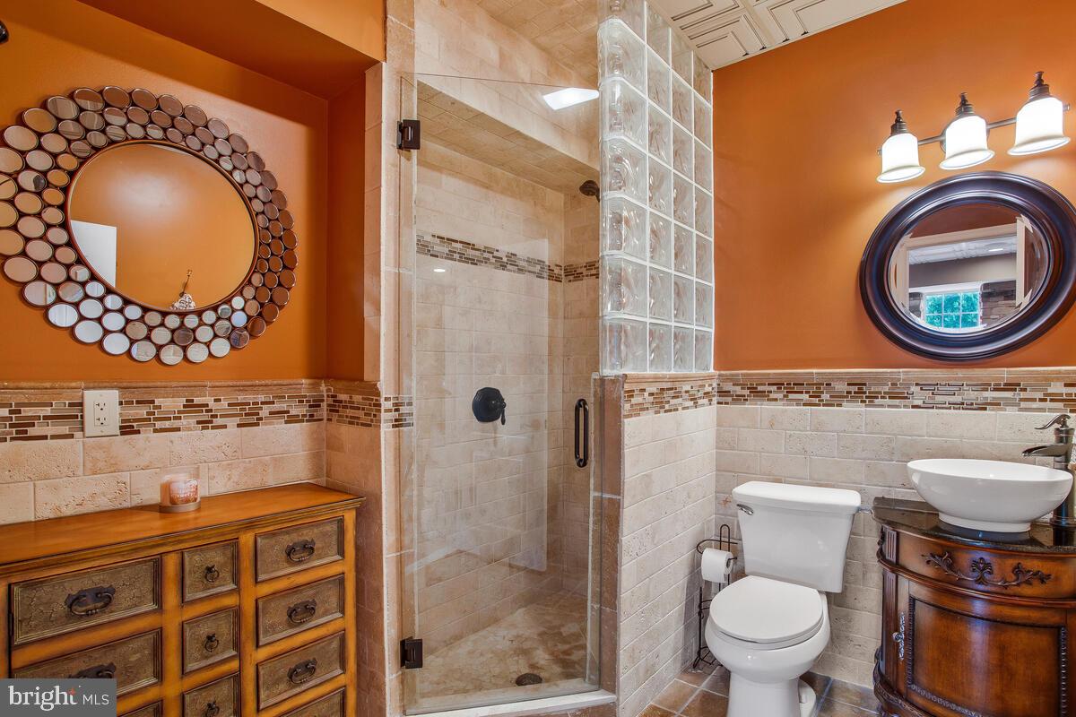 LAKEWOOD - Residential