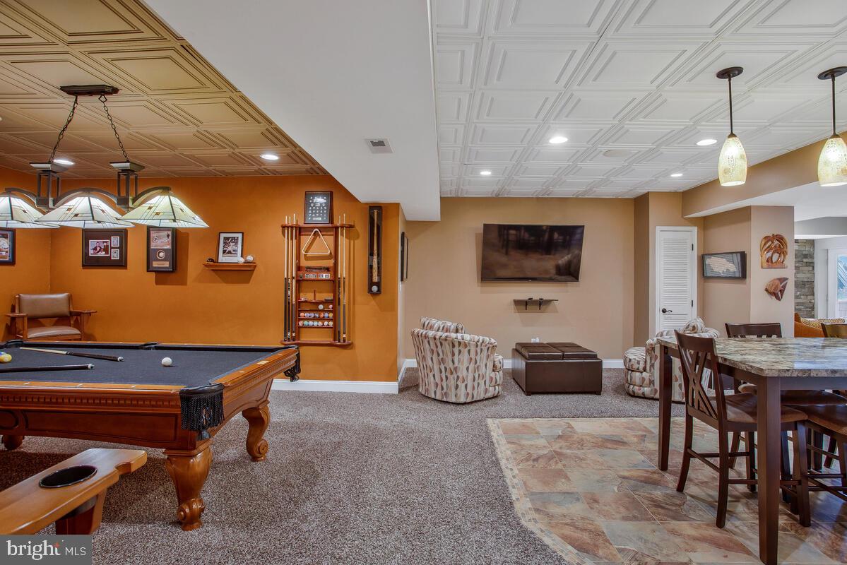 LAKEWOOD - Residential